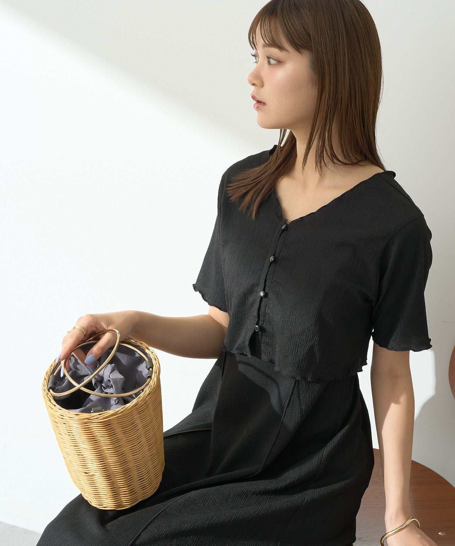 アースミュージックアンドエコロジー earth music&ecology SET2点ギャザーカットカーデ＋キャミワンピース （ブラック） ブラック