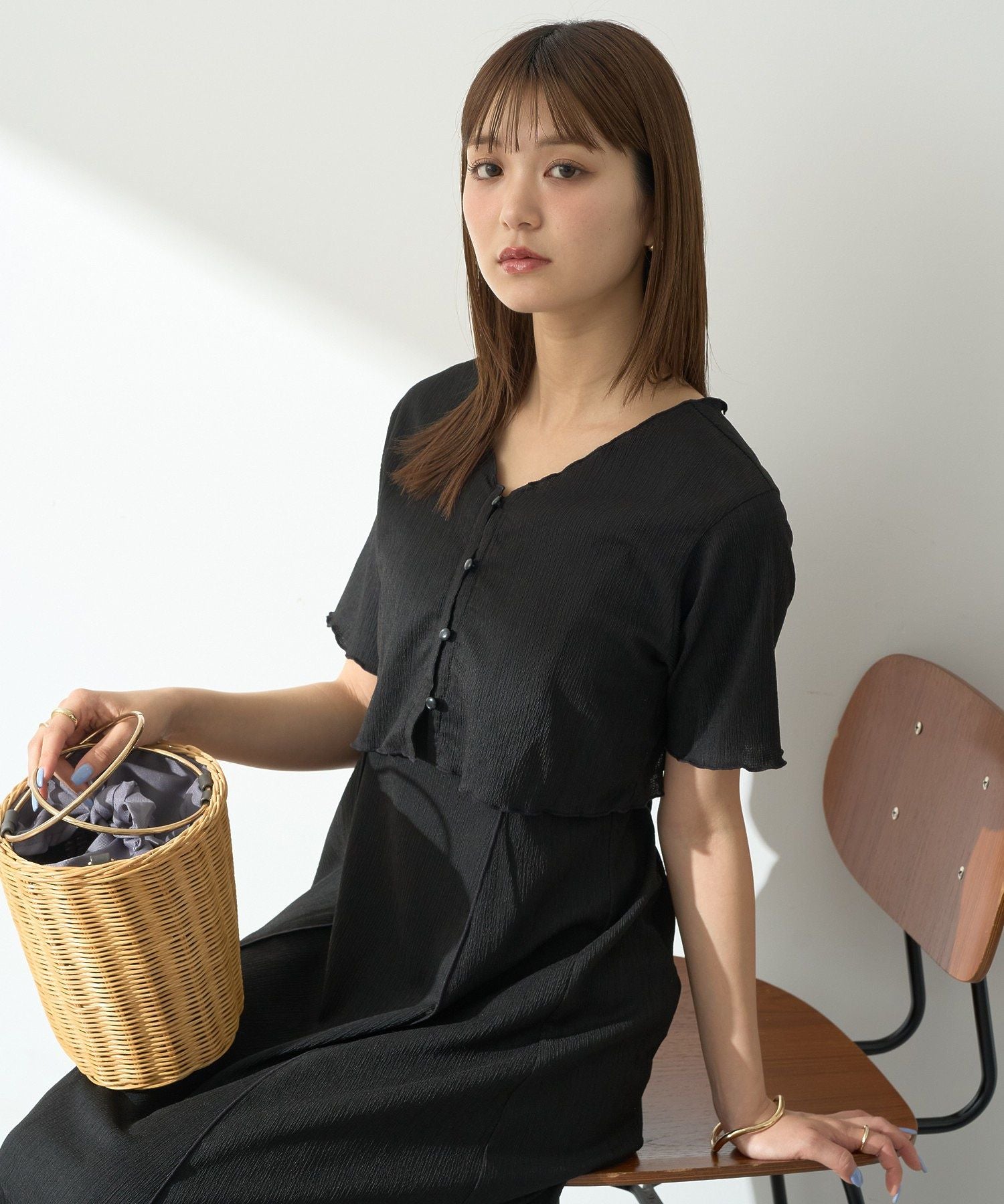 アースミュージックアンドエコロジー earth music&ecology SET2点ギャザーカットカーデ＋キャミワンピース （ブラック） ブラック