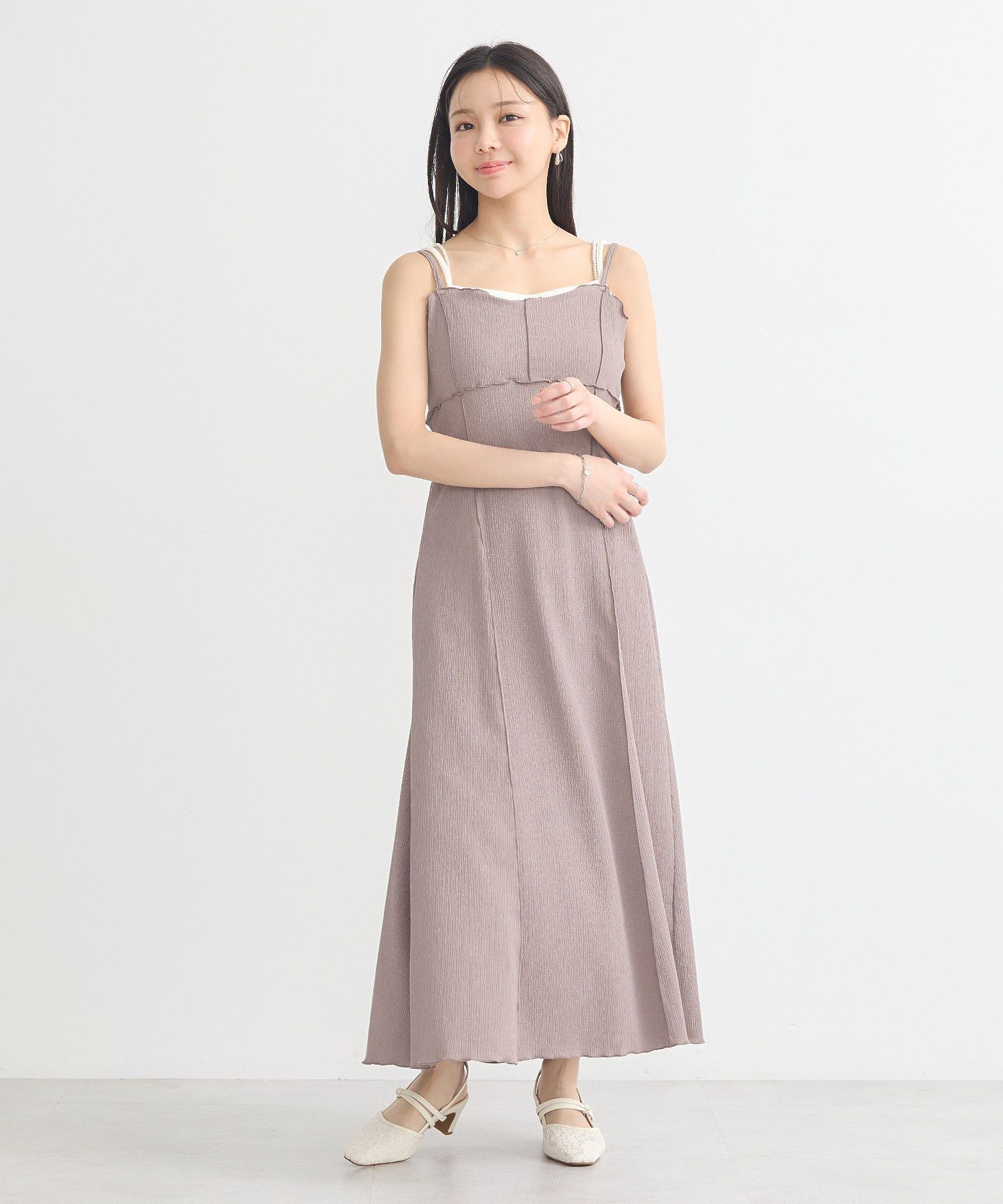 アースミュージックアンドエコロジー earth music&ecology SET2点ギャザーカットカーデ＋キャミワンピース （ブラック） ブラック