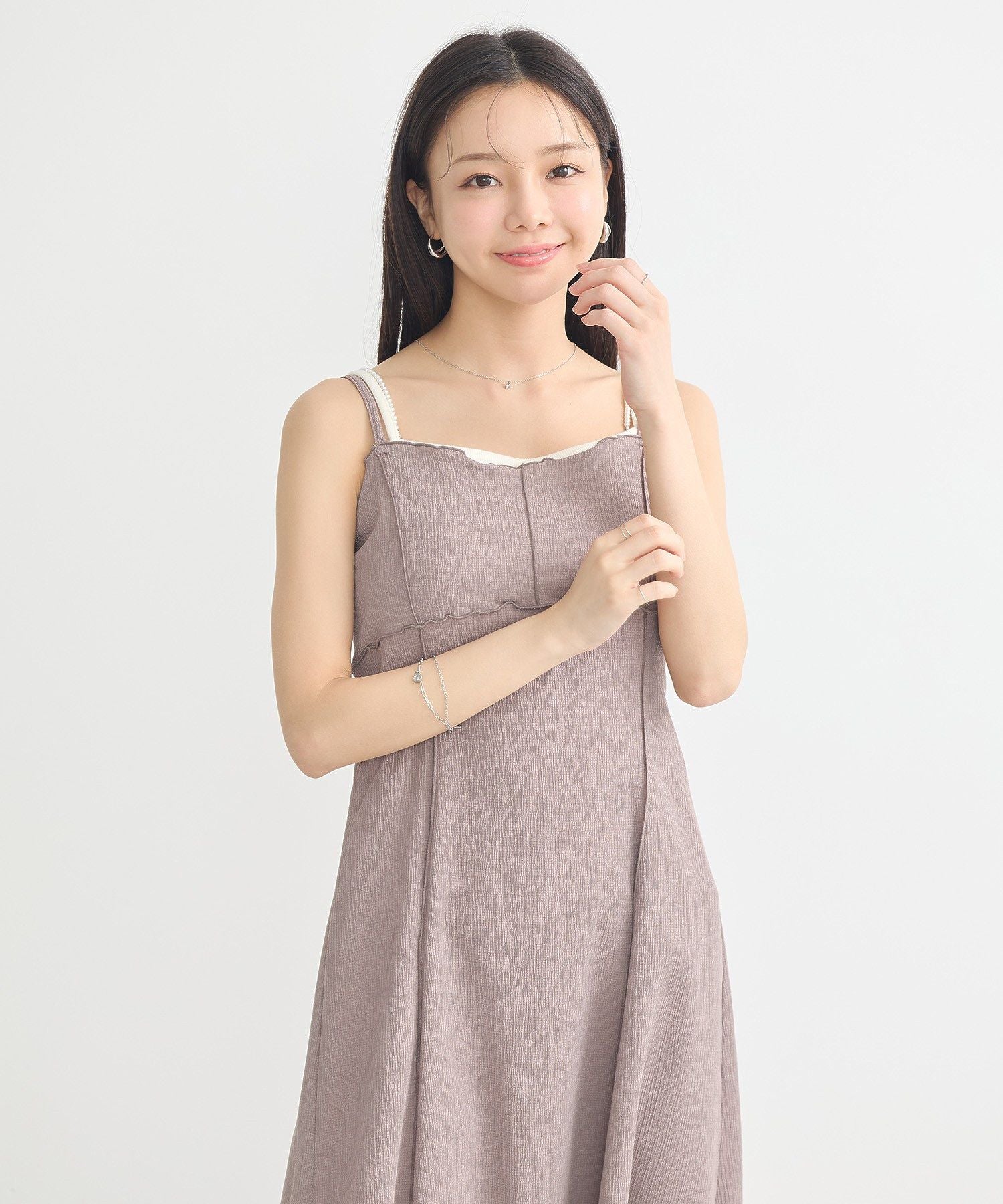 アースミュージックアンドエコロジー earth music&ecology SET2点ギャザーカットカーデ＋キャミワンピース （ブラック） ブラック