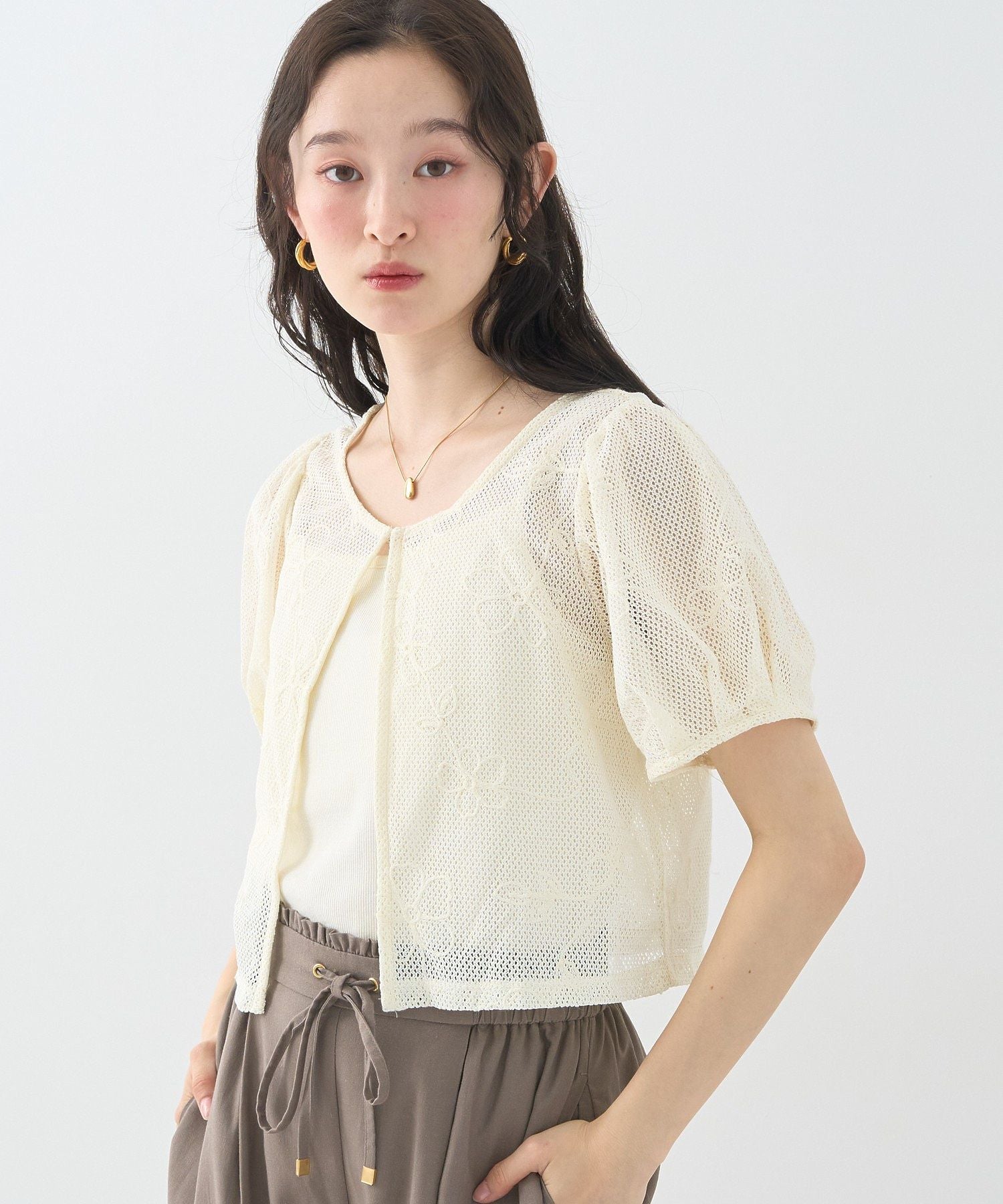 アースミュージックアンドエコロジー earth music&ecology フラワーコード刺繍カーディガン （アイボリー） アイボリー