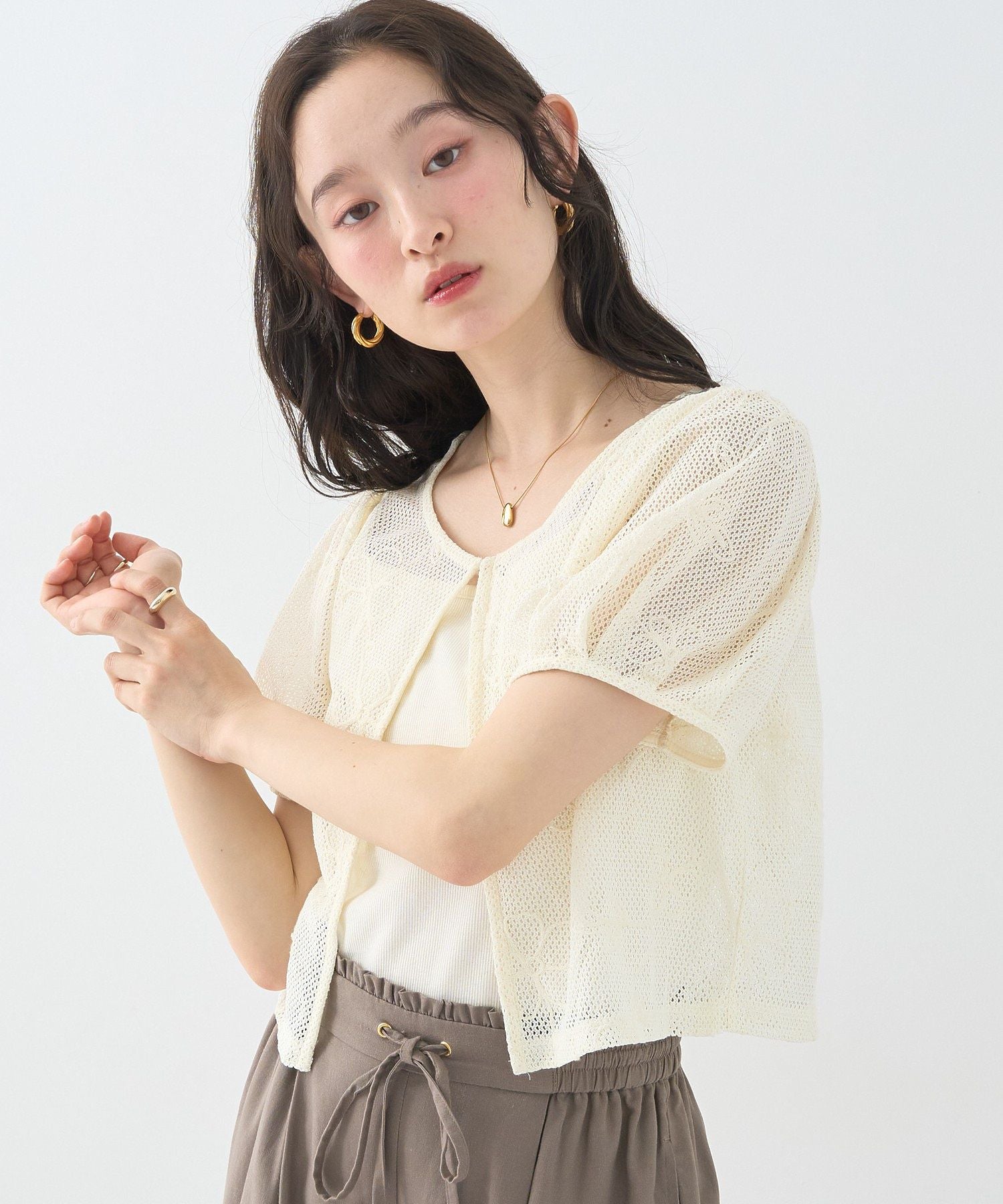 アースミュージックアンドエコロジー earth music&ecology フラワーコード刺繍カーディガン （アイボリー） アイボリー