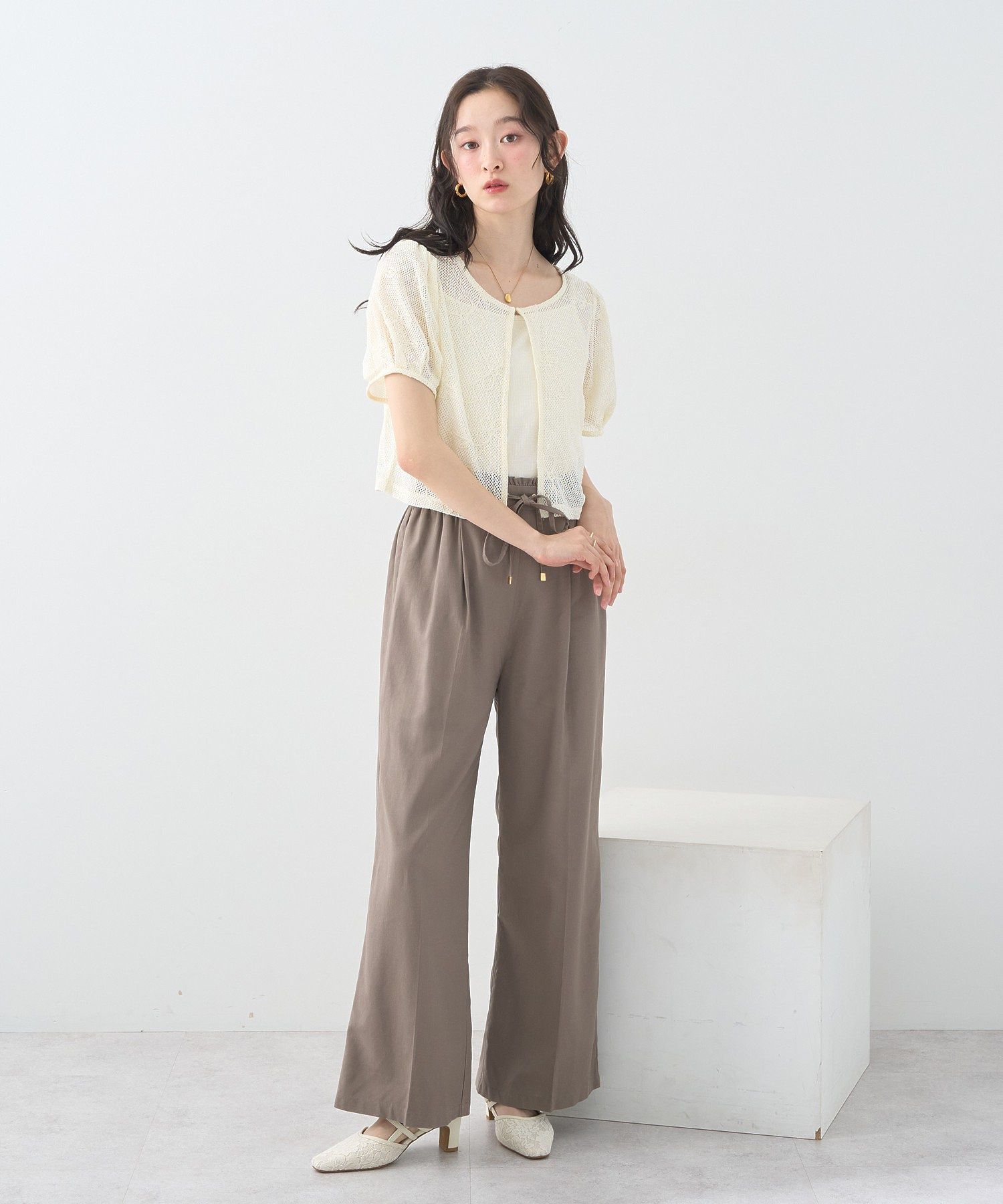 アースミュージックアンドエコロジー earth music&ecology フラワーコード刺繍カーディガン （アイボリー） アイボリー