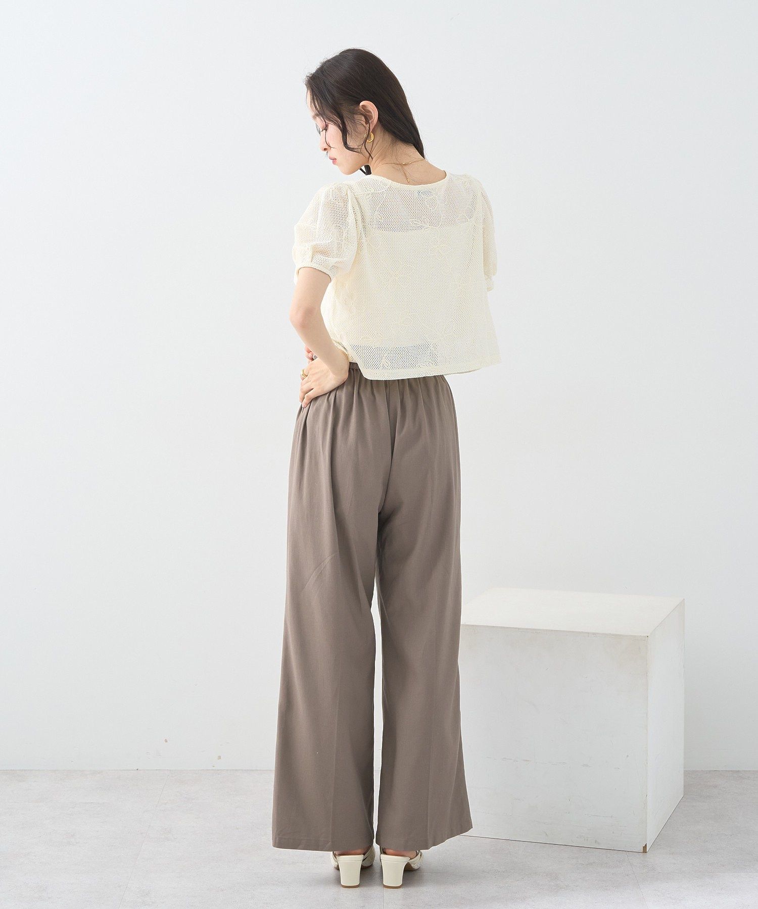 アースミュージックアンドエコロジー earth music&ecology フラワーコード刺繍カーディガン （アイボリー） アイボリー