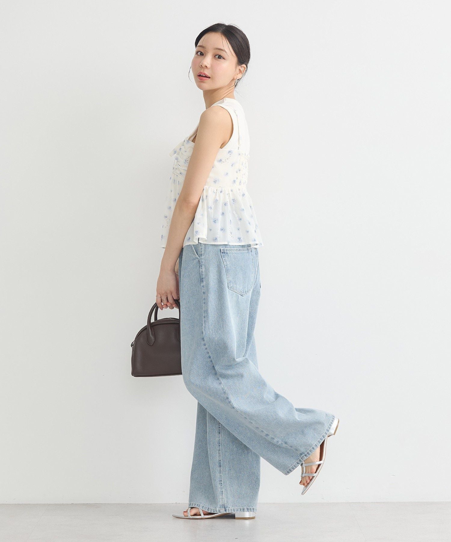 アースミュージックアンドエコロジー earth music&ecology 花柄ギャザーキャミビスチェ （ライトグリーン） ライトグリーン