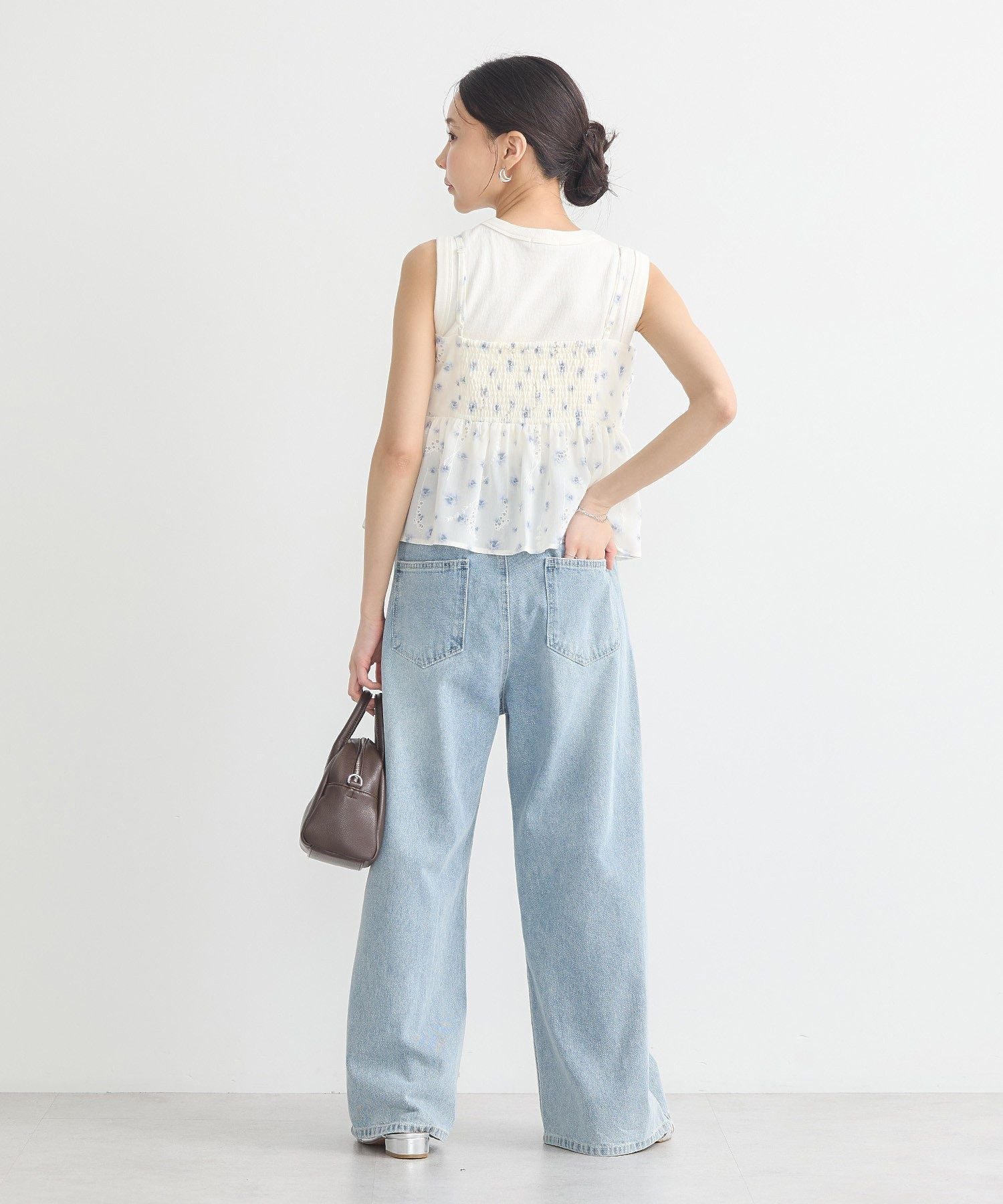 アースミュージックアンドエコロジー earth music&ecology 花柄ギャザーキャミビスチェ （ライトグリーン） ライトグリーン