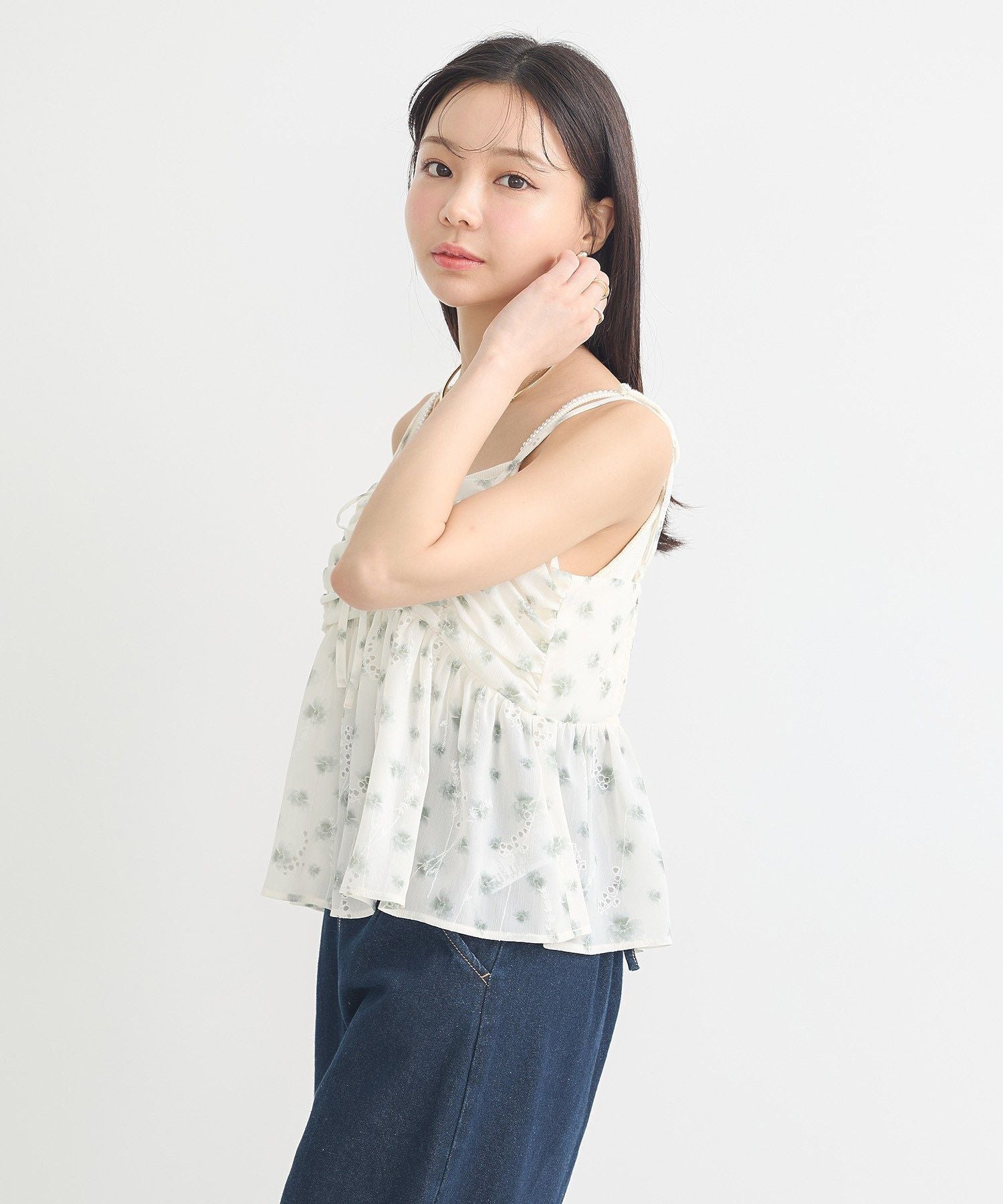 アースミュージックアンドエコロジー earth music&ecology 花柄ギャザーキャミビスチェ （ライトグリーン） ライトグリーン