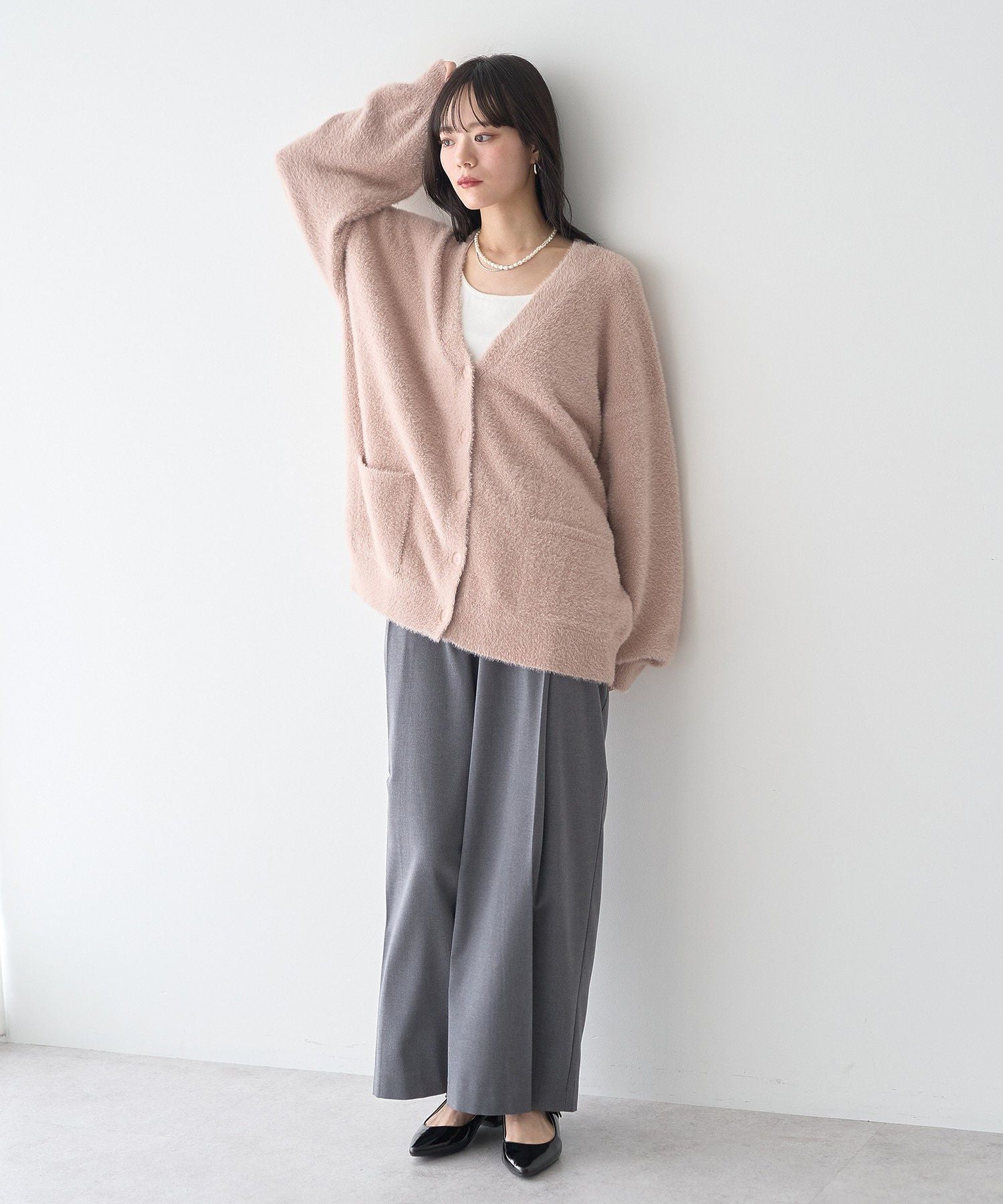 アースミュージックアンドエコロジー earth music&ecology ウエストタブタックパンツ （ブラック） ブラック