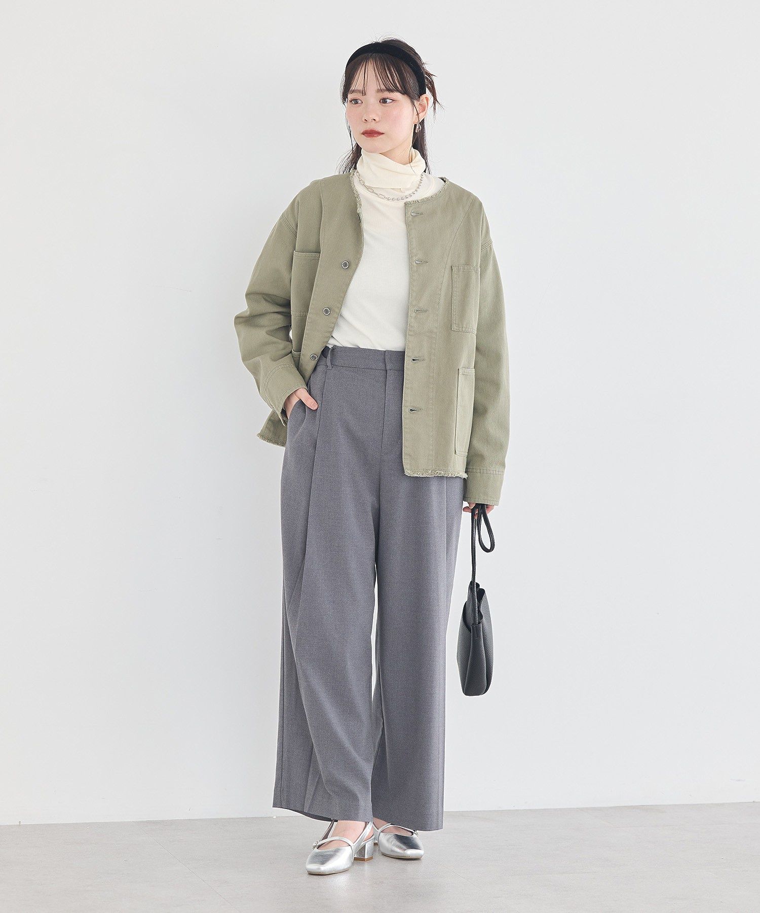 アースミュージックアンドエコロジー earth music&ecology ウエストタブタックパンツ （ブラック） ブラック