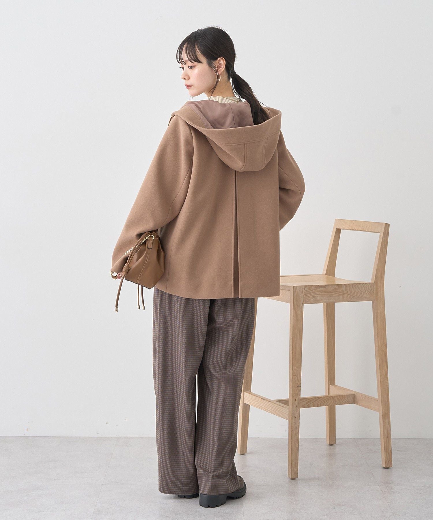 アースミュージックアンドエコロジー earth music&ecology ウエストタブタックパンツ （ブラック） ブラック