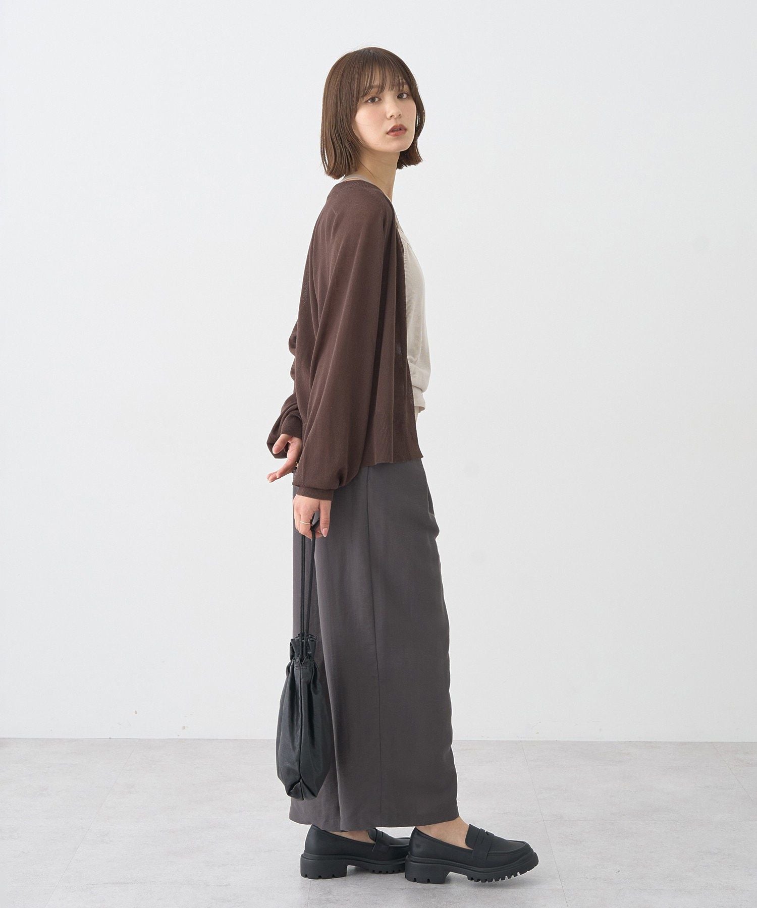 アースミュージックアンドエコロジー earth music&ecology キーネックシアーカーディガン （ブラック） ブラック