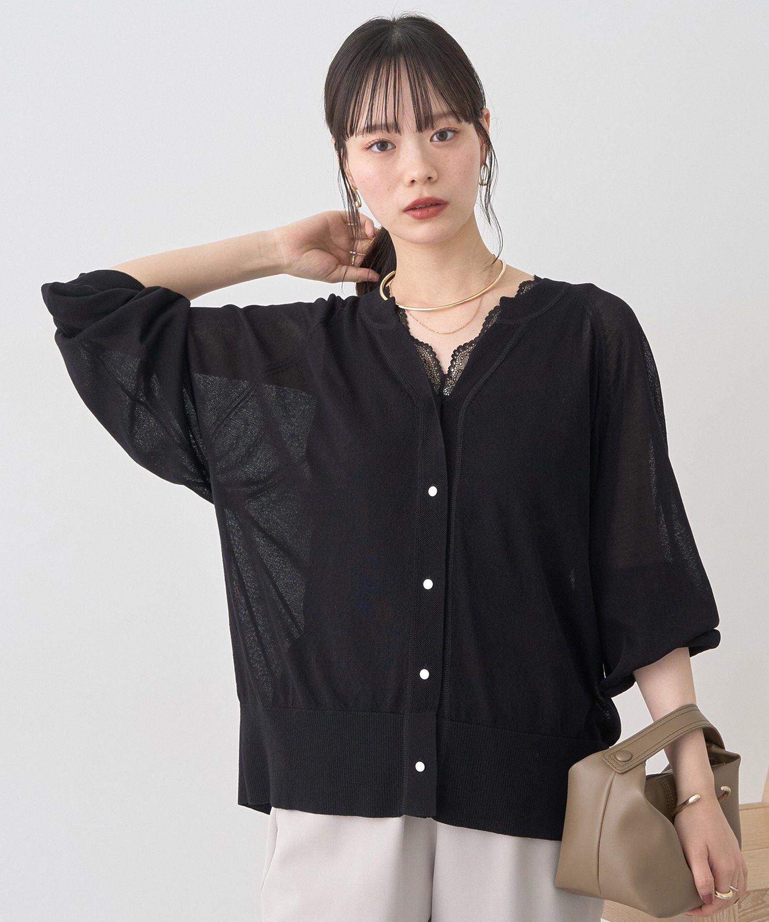 アースミュージックアンドエコロジー earth music&ecology キーネックシアーカーディガン （ブラック） ブラック