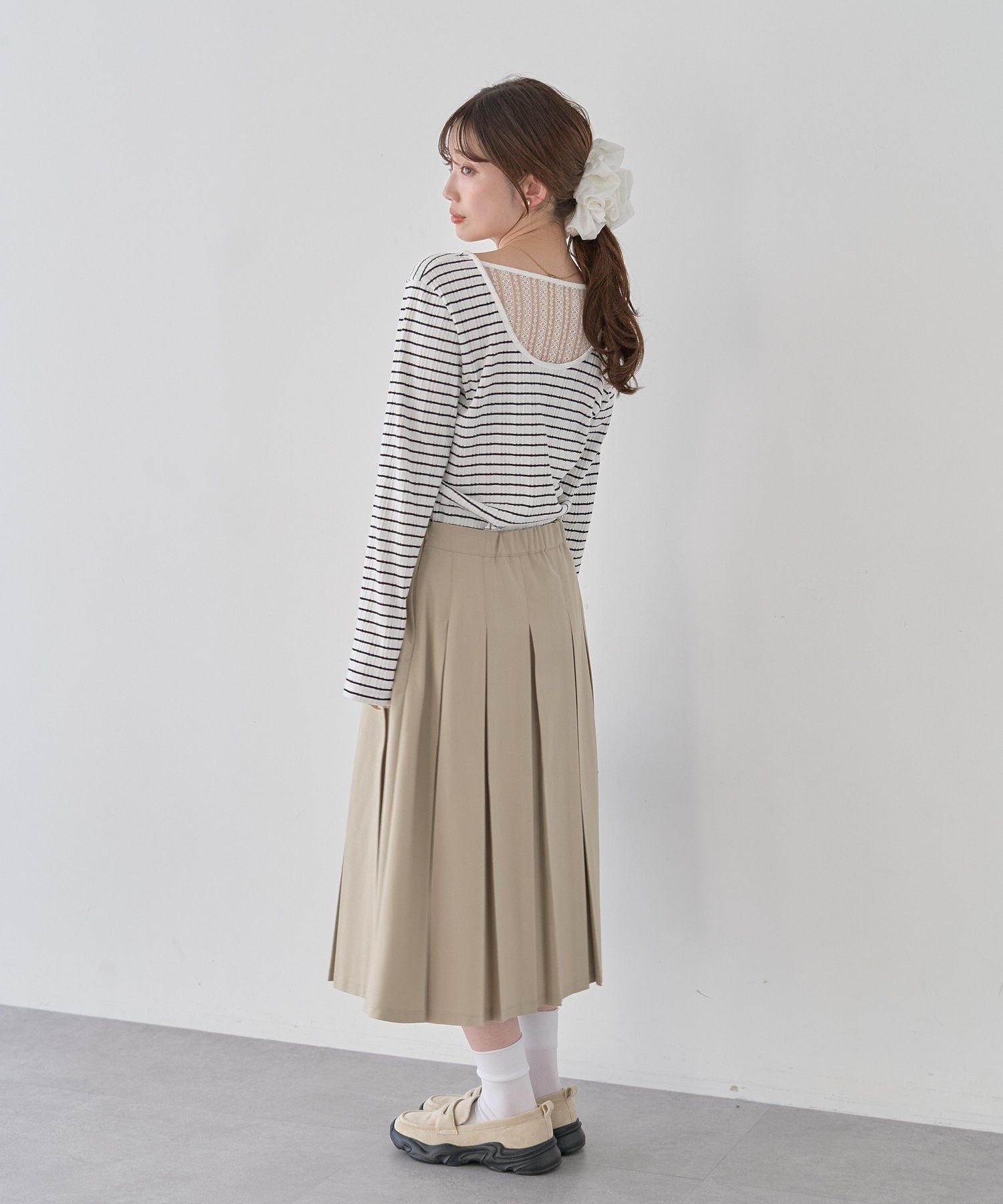 アースミュージックアンドエコロジー earth music&ecology ランダムチェーンリブバックレースプルオーバー （オフホワイト） オフホワイト