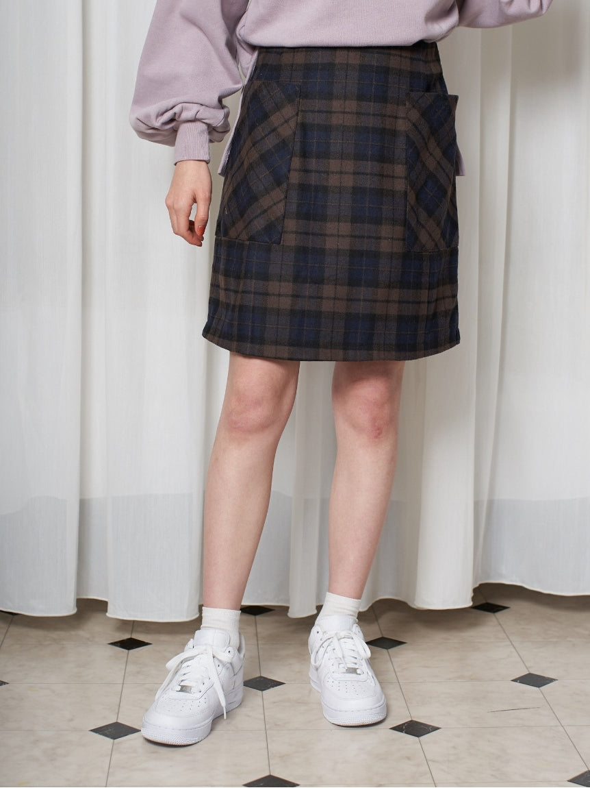 アースミュージックアンドエコロジー earth music&ecology ポケット付台形ミニスカート （ネイビー） ネイビー