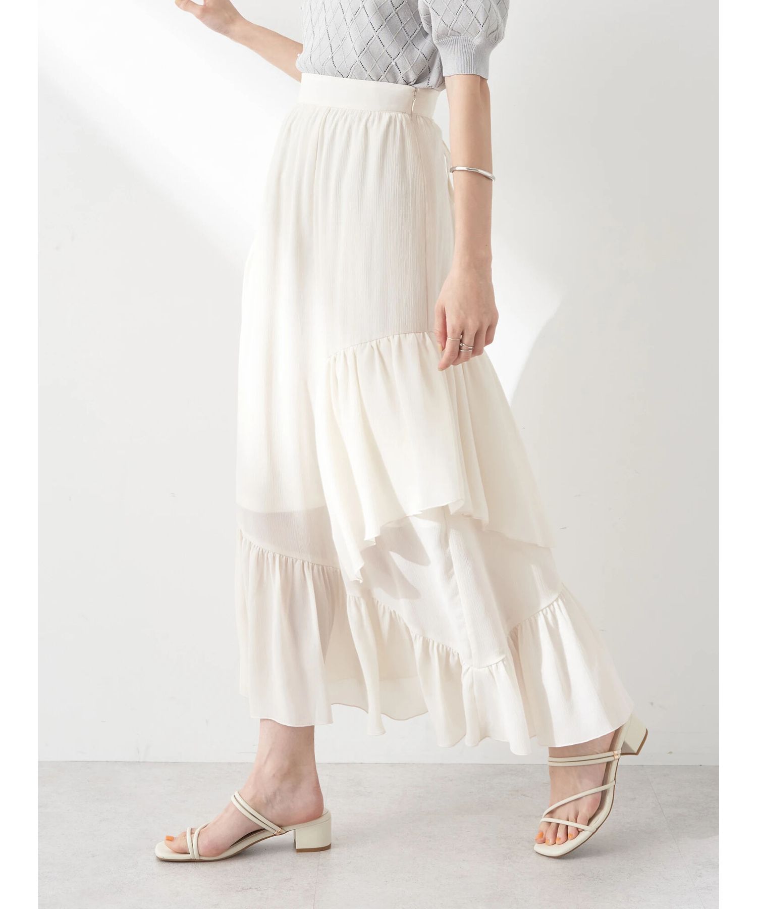 アースミュージックアンドエコロジー earth music&ecology シアー楊柳アシメティアードスカート （ライトグレー） ライトグレー