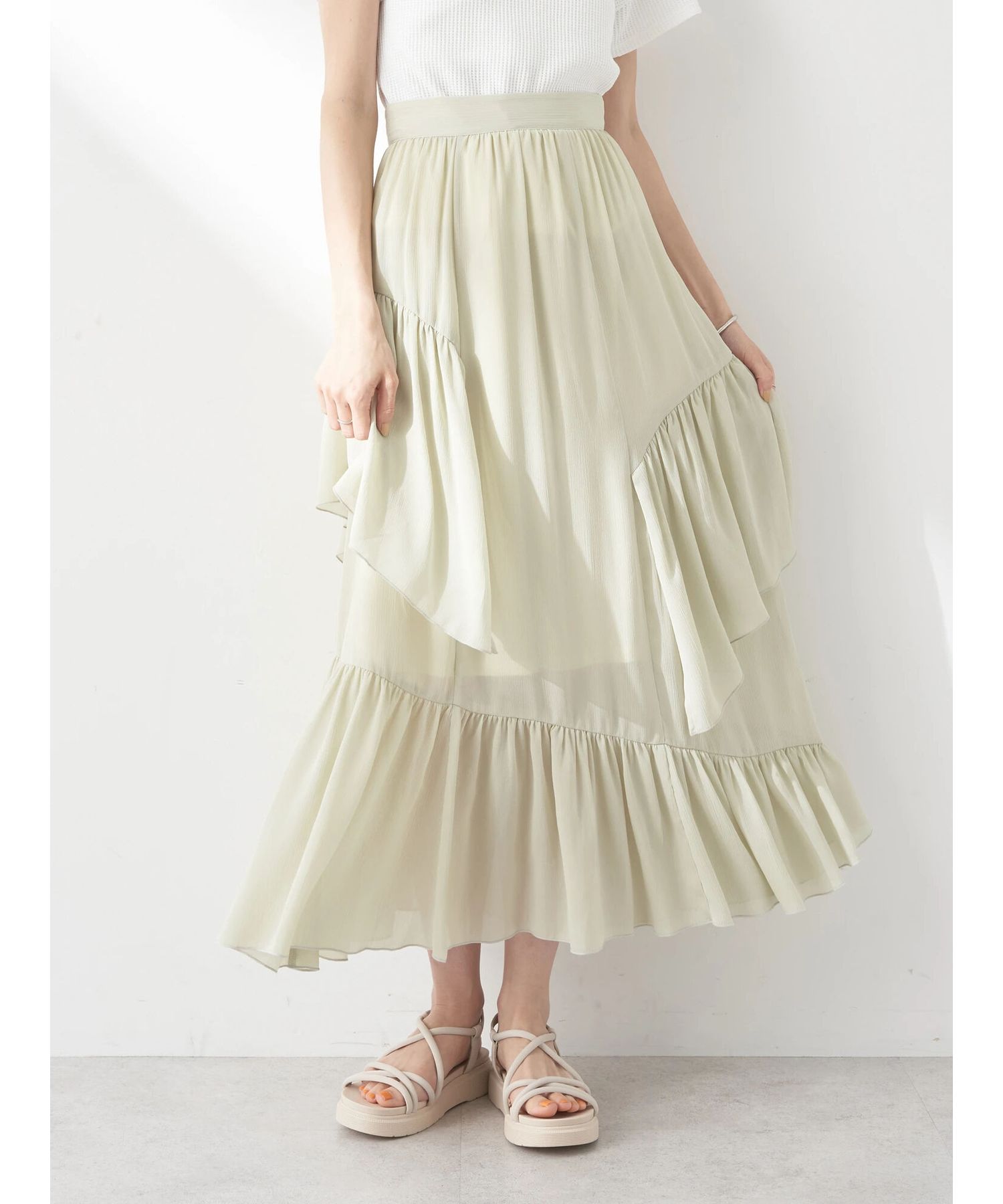 アースミュージックアンドエコロジー earth music&ecology シアー楊柳アシメティアードスカート （ライトグレー） ライトグレー