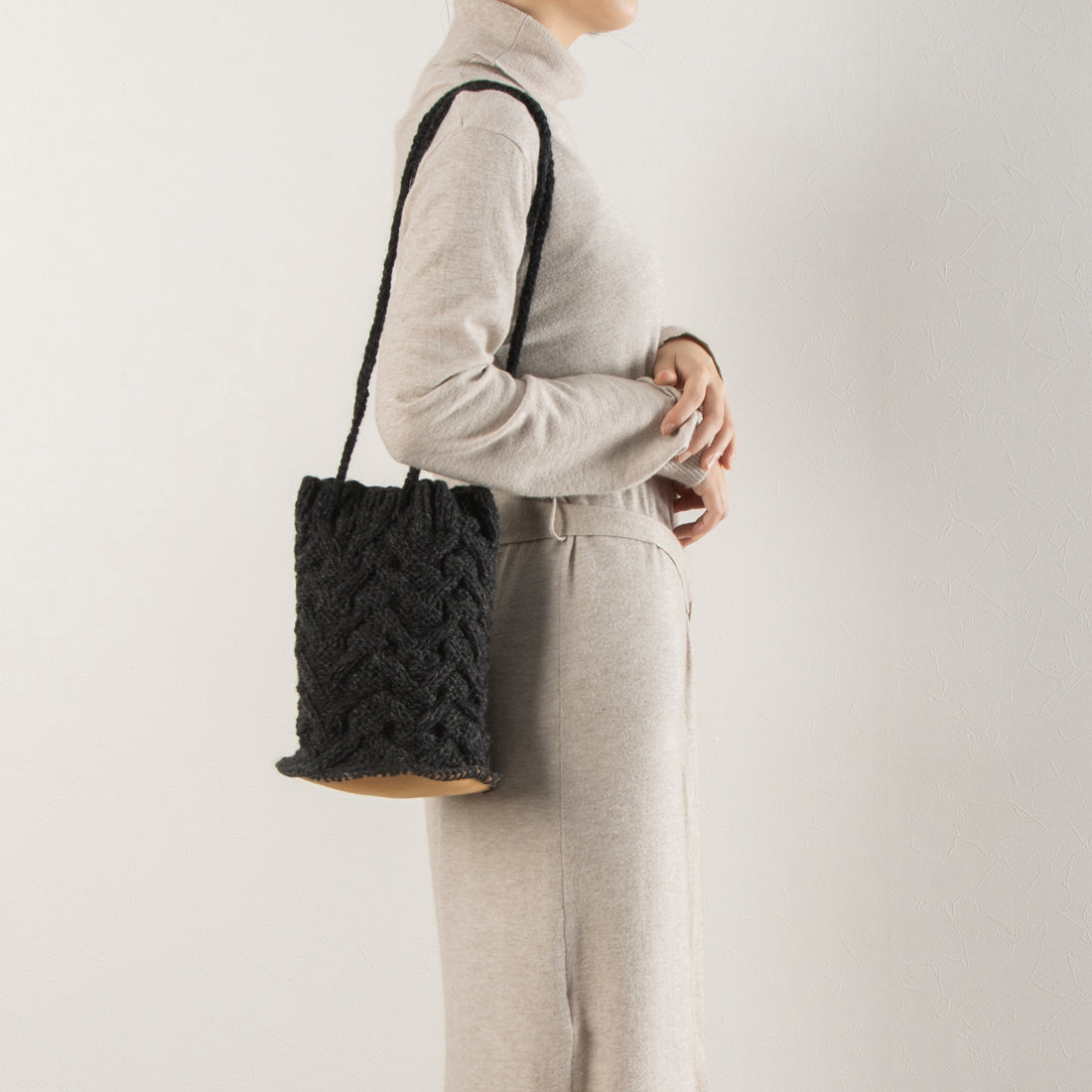 アースメイド EARTH MADE E6521 WOOL KNIT KINCHAKU BAG