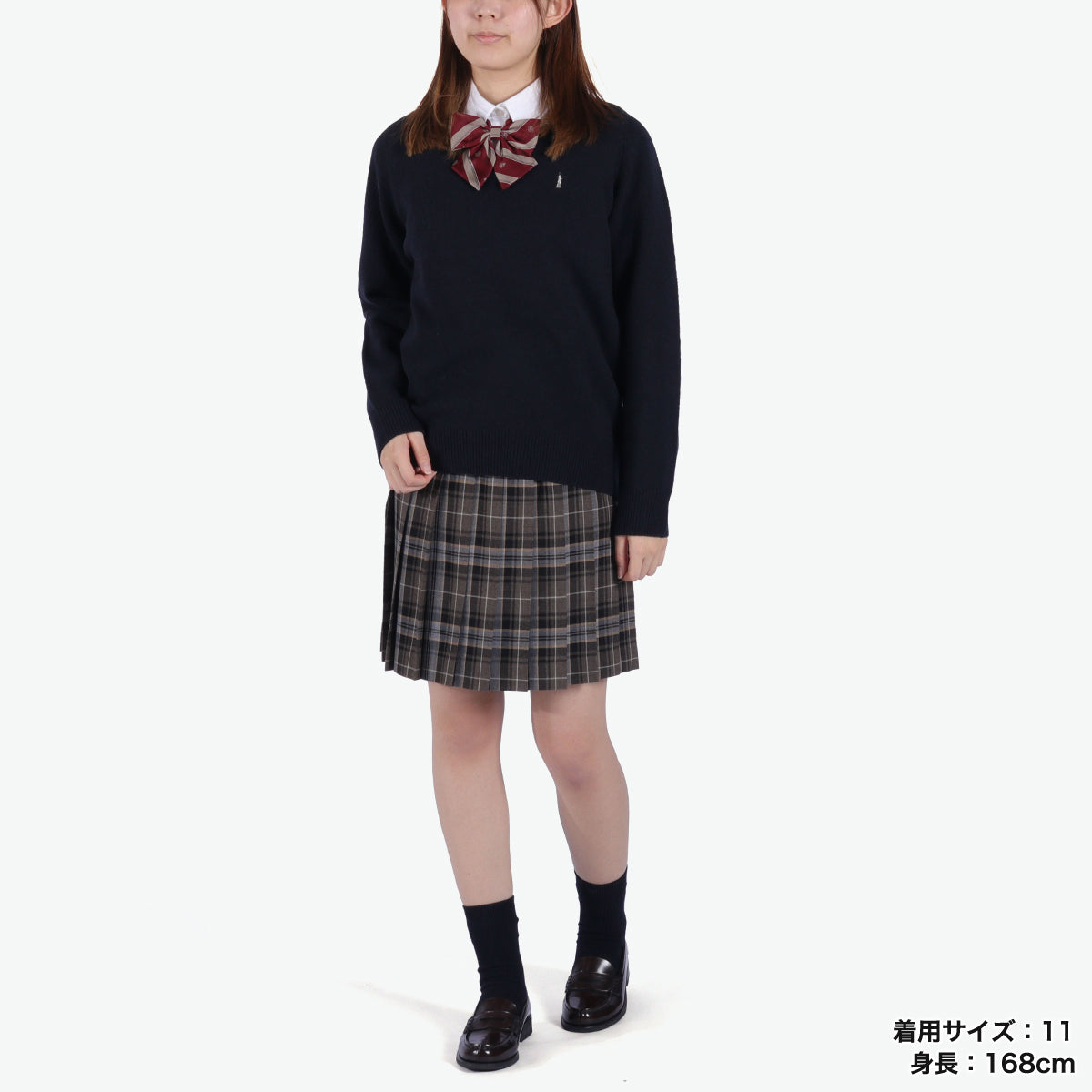 イーストボーイ EAST BOY セーター レディース 学生 制服 秋冬 秋 冬 薄手 かわいい Vネック 紺色 紺 白 ラムウール ウール 女神刺繍 長袖 スクール 定番 通学 女子 女子高生 ラムウールセーター7G 5216502 （ブラック） ブラック