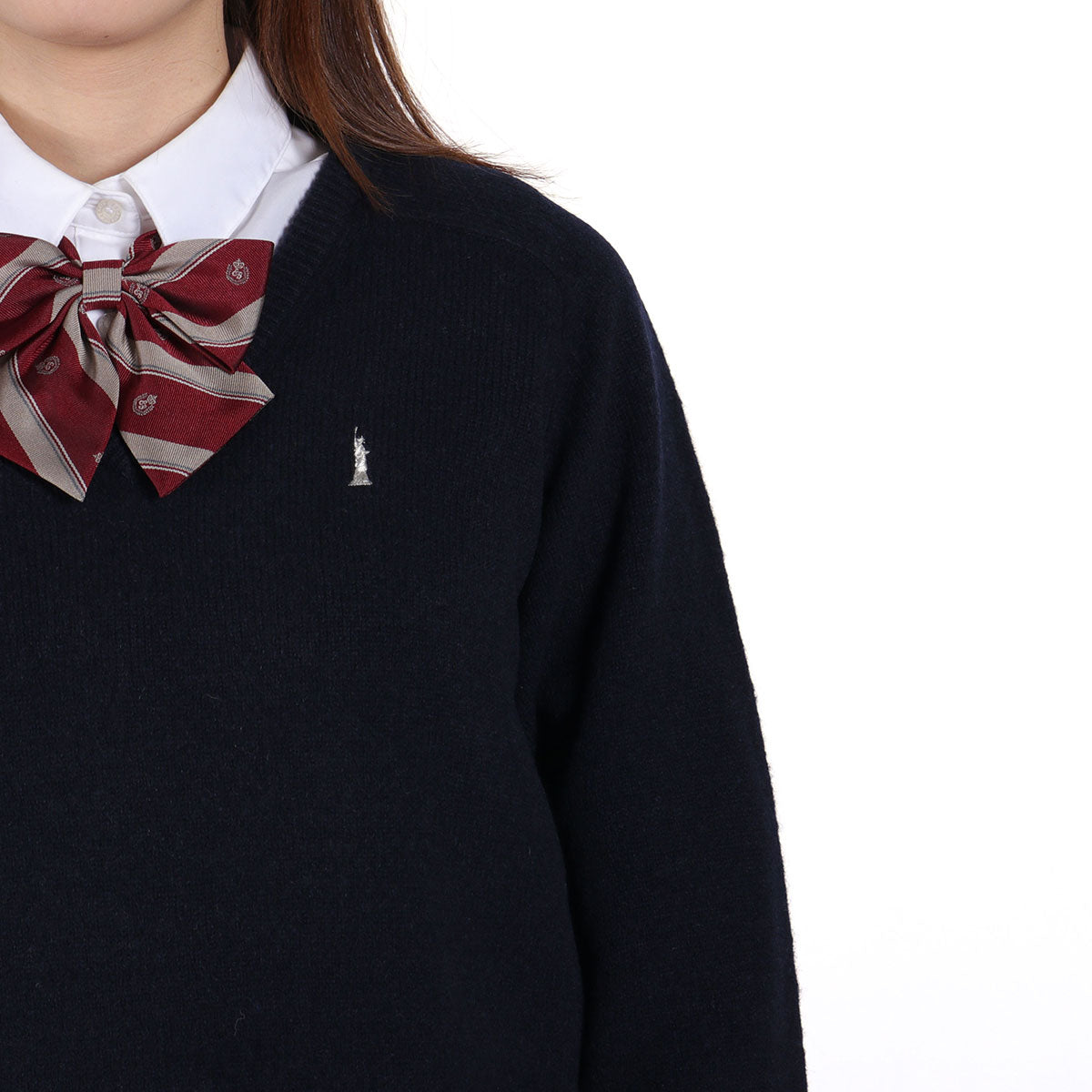 イーストボーイ EAST BOY セーター レディース 学生 制服 秋冬 秋 冬 薄手 かわいい Vネック 紺色 紺 白 ラムウール ウール 女神刺繍 長袖 スクール 定番 通学 女子 女子高生 ラムウールセーター7G 5216502 （ブラック） ブラック