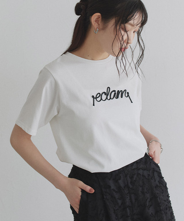 クラム ECLAM コード刺繍ロゴTシャツ （チャコール×オフホワイト） チャコール×オフホワイト