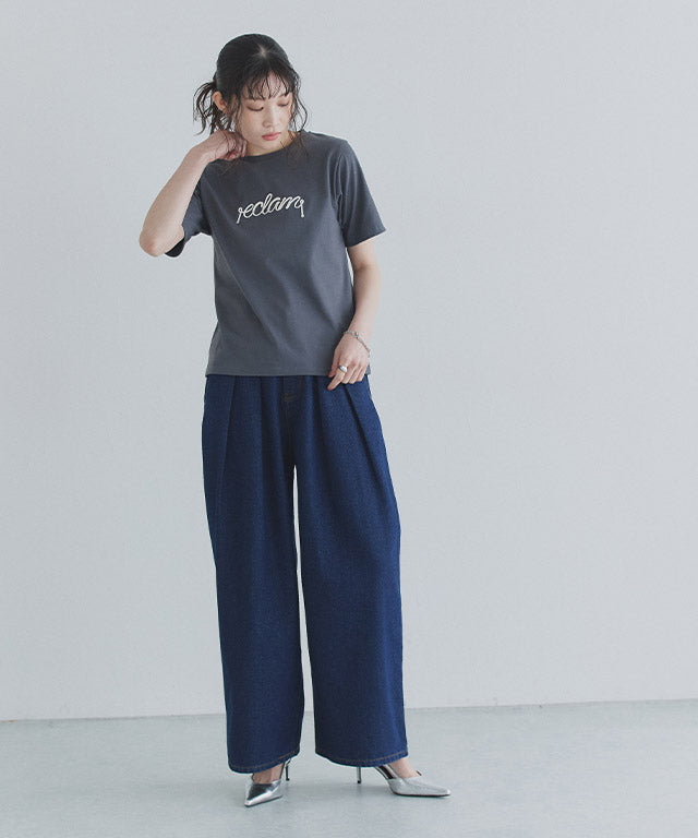 クラム ECLAM コード刺繍ロゴTシャツ （チャコール×オフホワイト） チャコール×オフホワイト