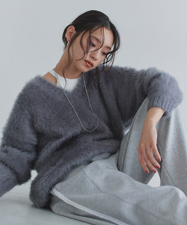 クラム ECLAM シャギーVネックニット （アイボリー） アイボリー