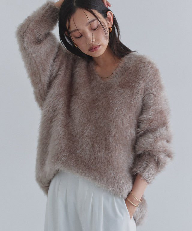 クラム ECLAM シャギーVネックニット （アイボリー） アイボリー