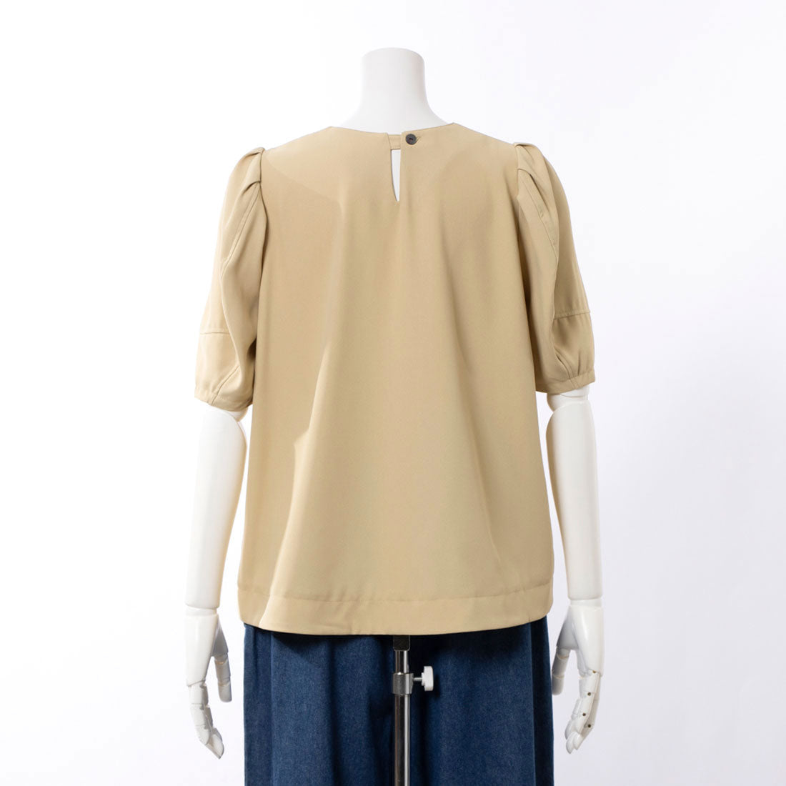 EDIST. CLOSET Shoulder Tuck A-Line Blouse