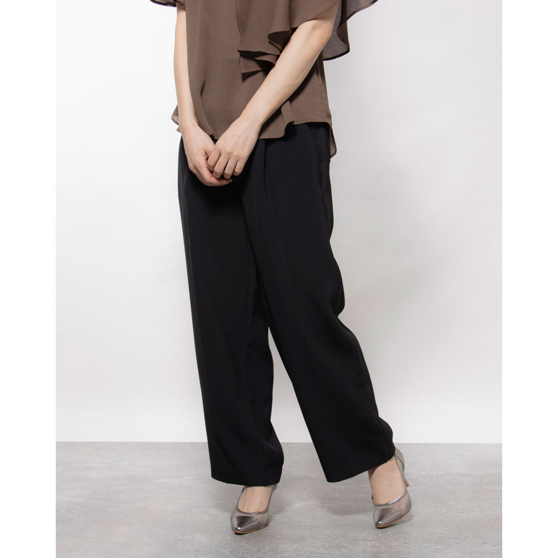 エディスト クローゼット EDIST. CLOSET センタープレスブラックストレートパンツ,ブラック