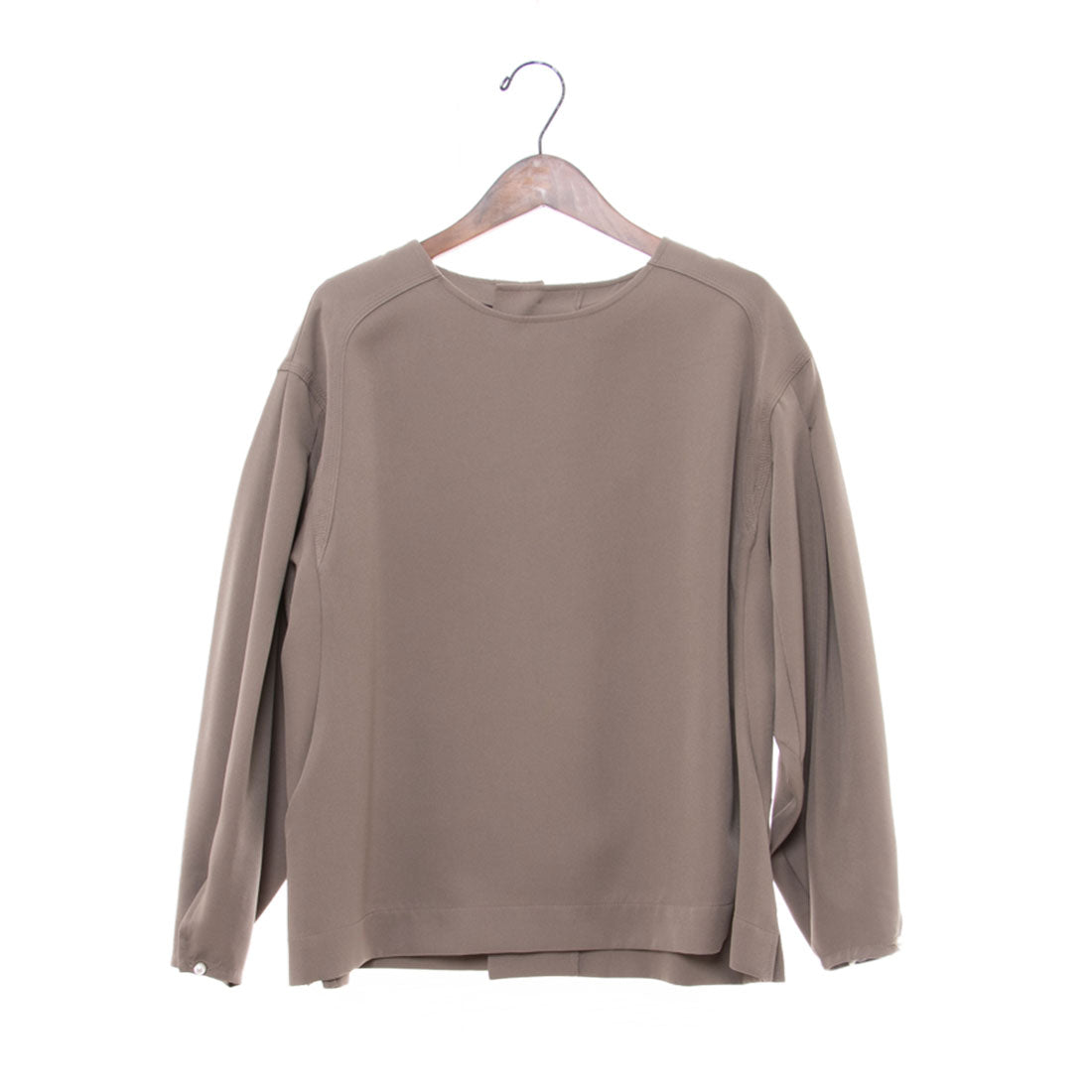 エグランティーヌ EGLANTINE パフスリーブ袖口パール付ブラウス （ブラック） エグランティーヌ EGLANTINE パフスリーブ袖口パール付ブラウス