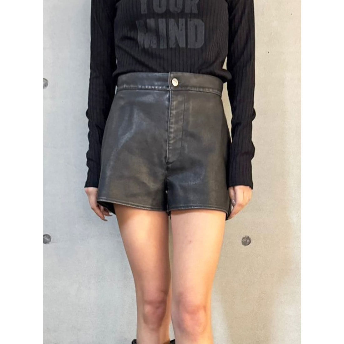 エゴイスト EGOIST ヴィンテージ風フェイクレザーショートパンツ （BLACK） BLACK