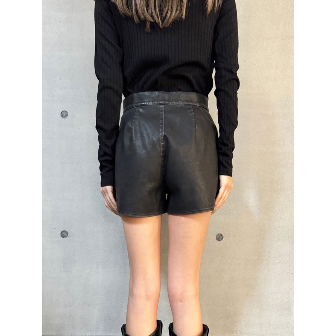 エゴイスト EGOIST ヴィンテージ風フェイクレザーショートパンツ （BLACK） BLACK