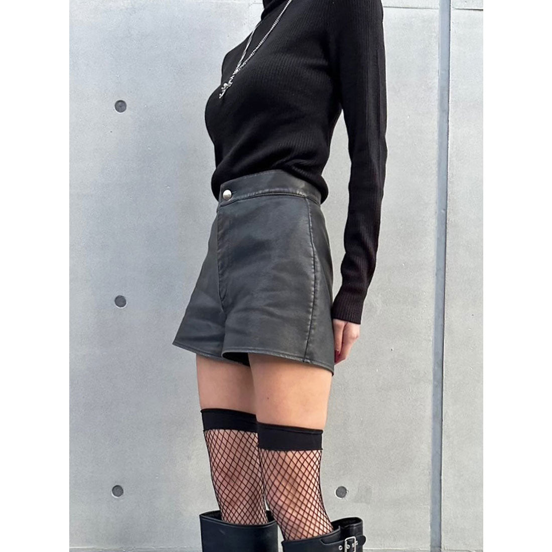 エゴイスト EGOIST ヴィンテージ風フェイクレザーショートパンツ （BLACK） BLACK