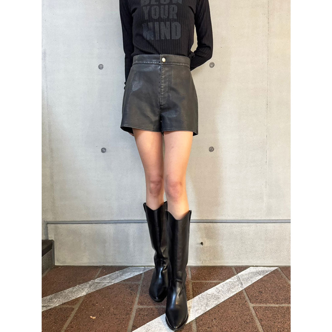 エゴイスト EGOIST ヴィンテージ風フェイクレザーショートパンツ （BLACK） BLACK