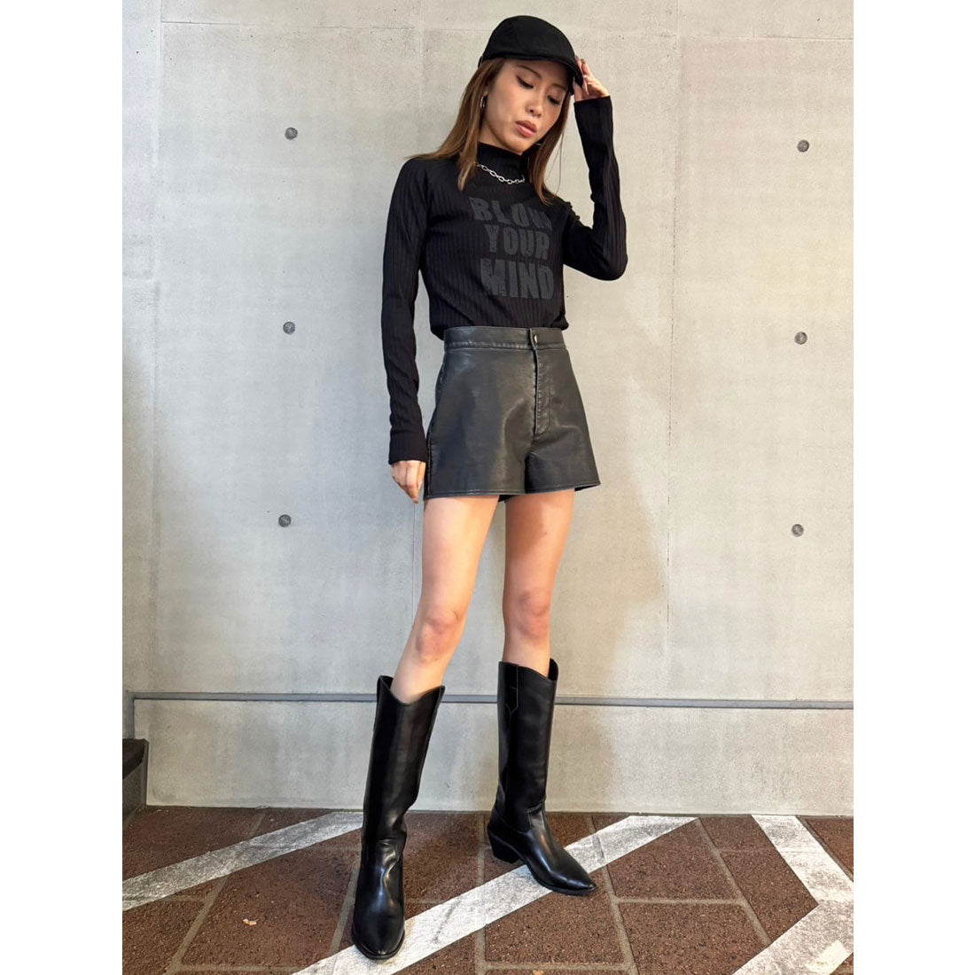 エゴイスト EGOIST ヴィンテージ風フェイクレザーショートパンツ （BLACK） BLACK