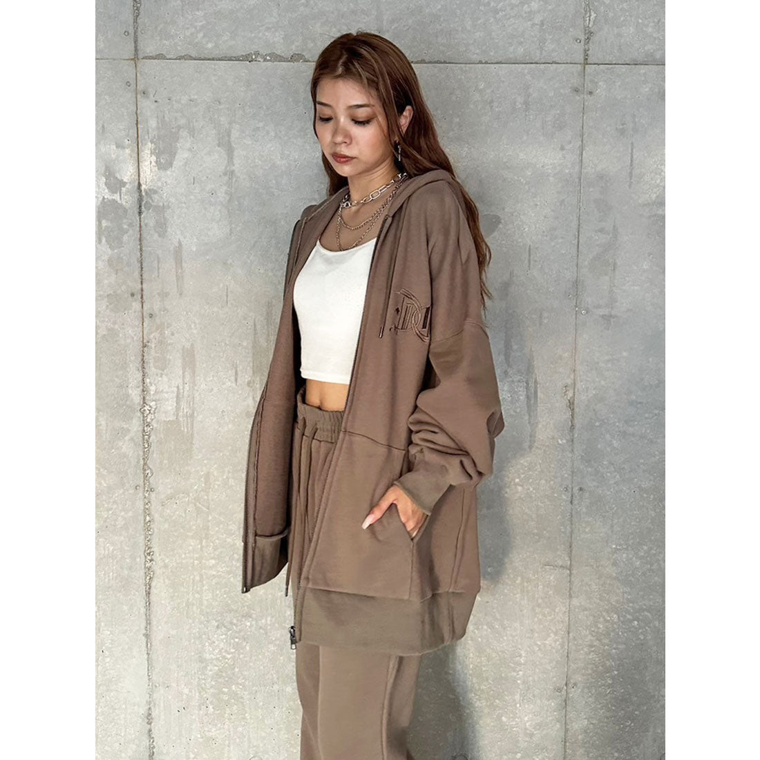 エゴイスト EGOIST ロゴ刺繍加工風スウェットパーカー （KHAKI） KHAKI