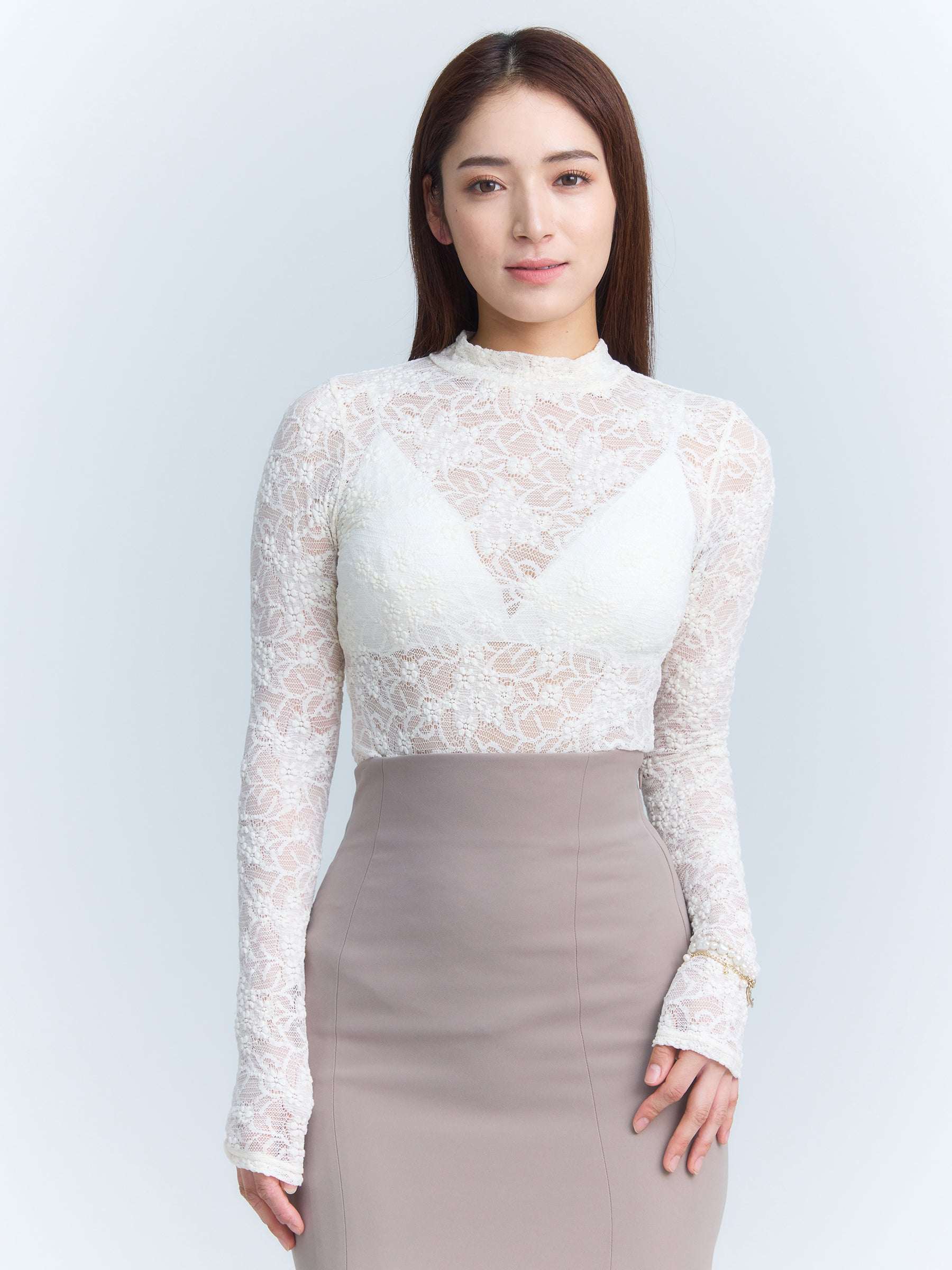 eimy istoire eimy istoire 縮褶蕾絲背開口上衣