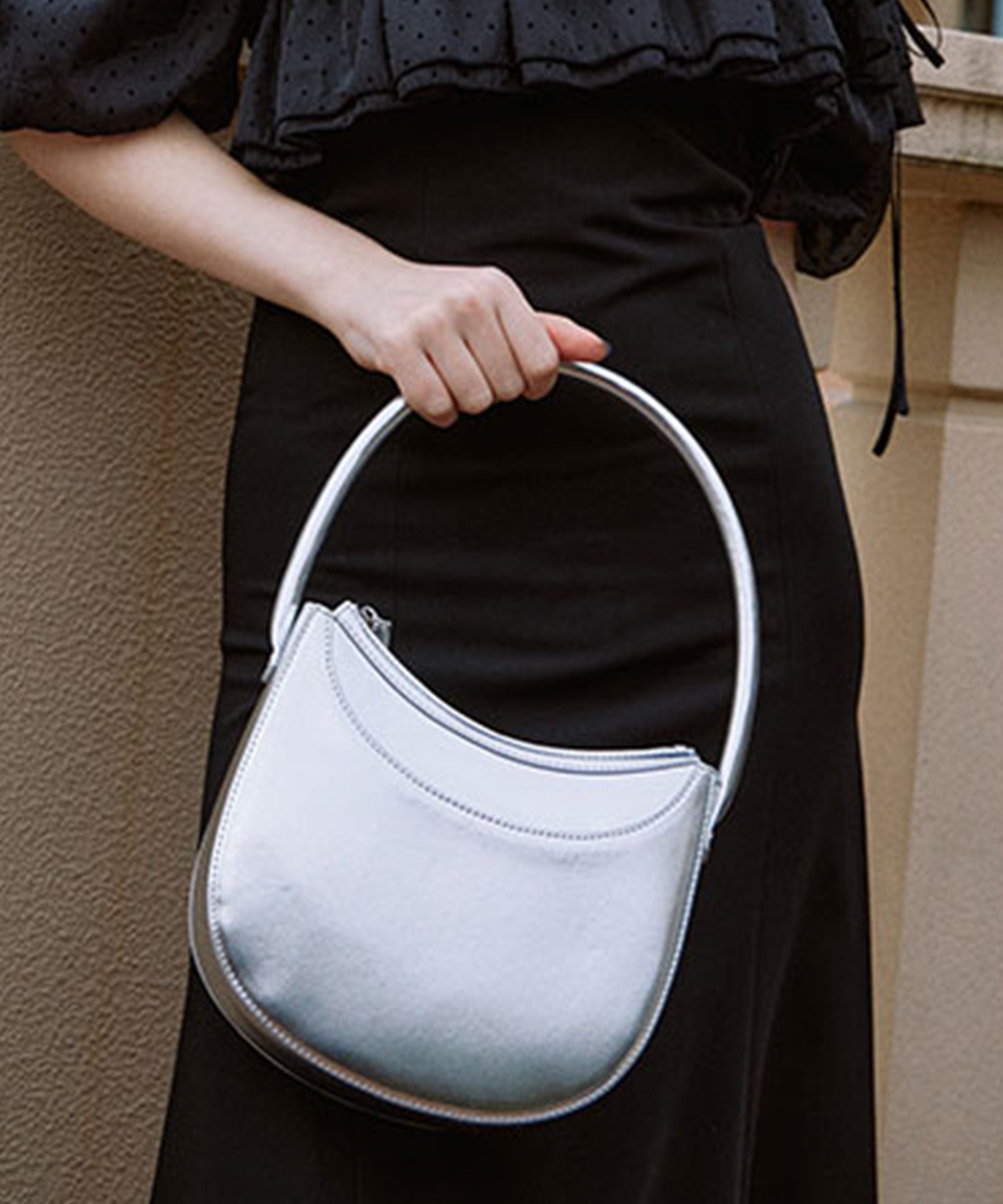 エイミーイストワール EIMY ISTOIRE カーブハンドルバッグ （SILVER） SILVER