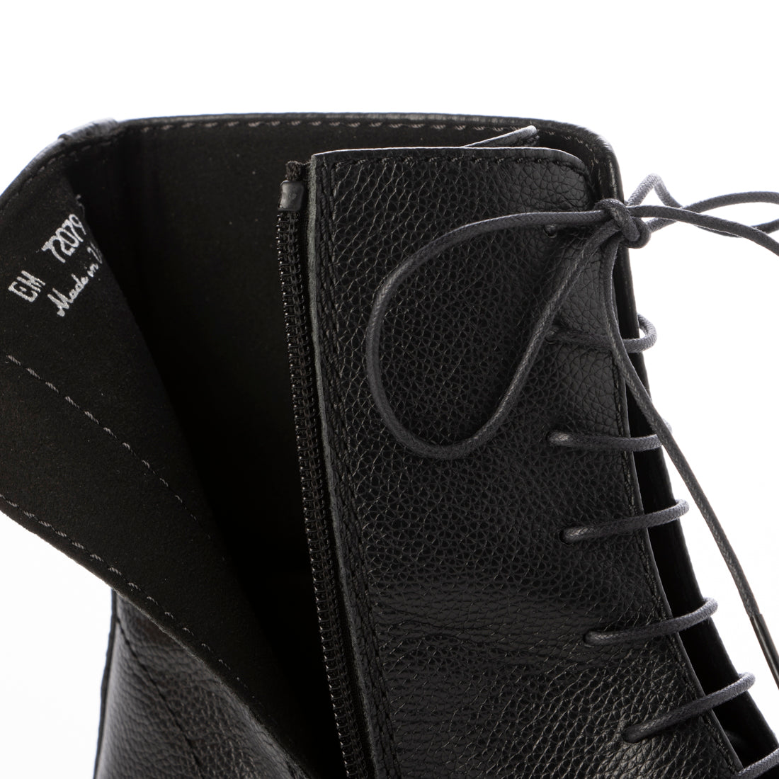 EIZO Lace-Up Short Boots