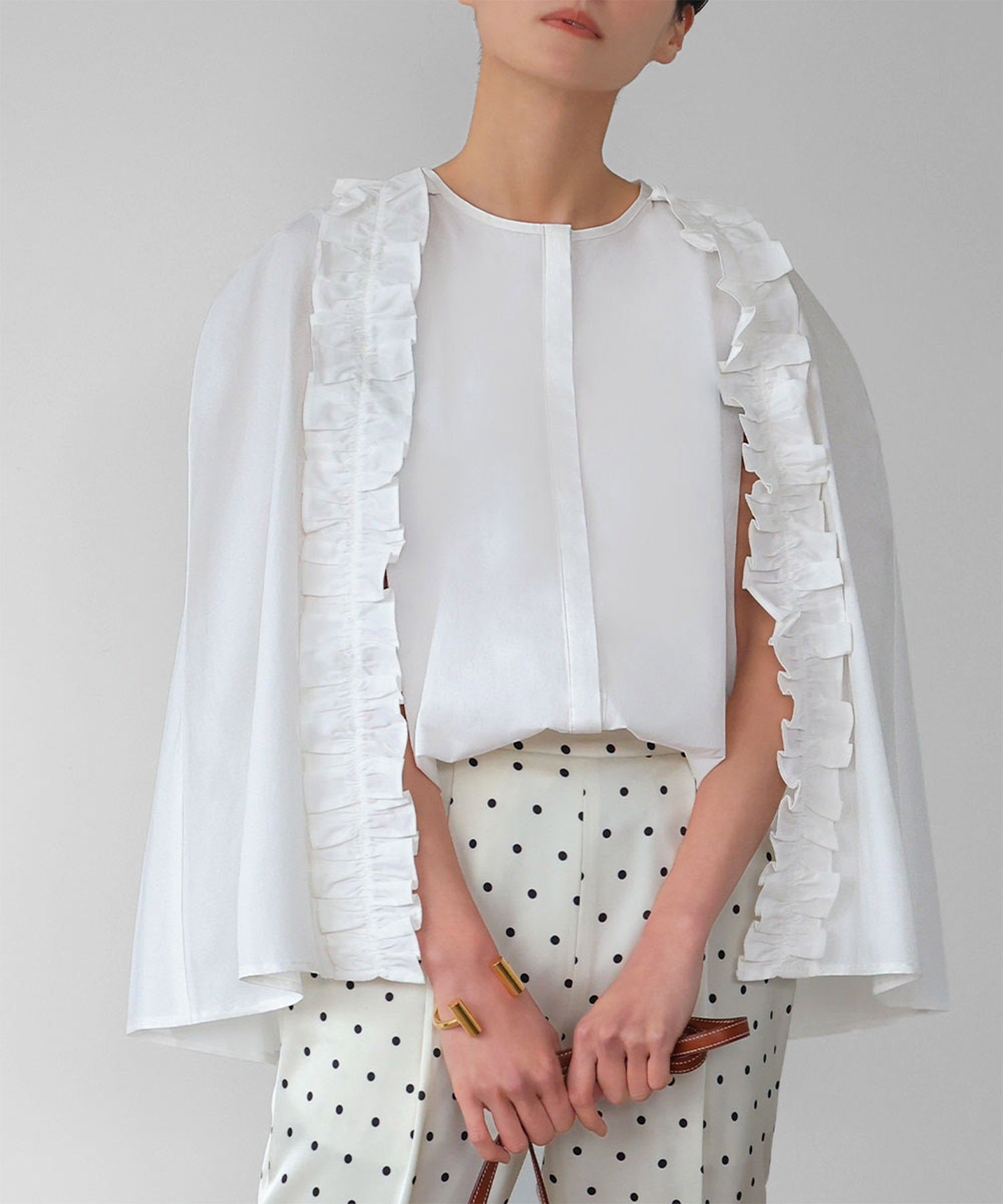 エルフランク ELFRANK ケープフリルブラウス （オフホワイト） オフホワイト