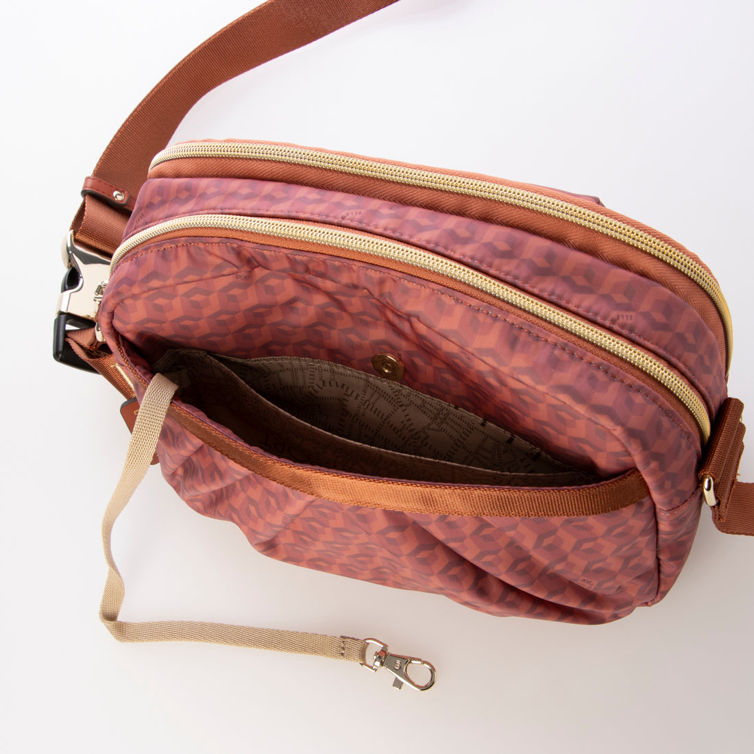 エルスポーツ ELLESPORT ELLE SPORT 軽量 はっ水 プリーツ ウォレットショルダーバッグ 軽量 撥水 （テラコッタ(TERRACOTTA)） テラコッタ(TERRACOTTA)