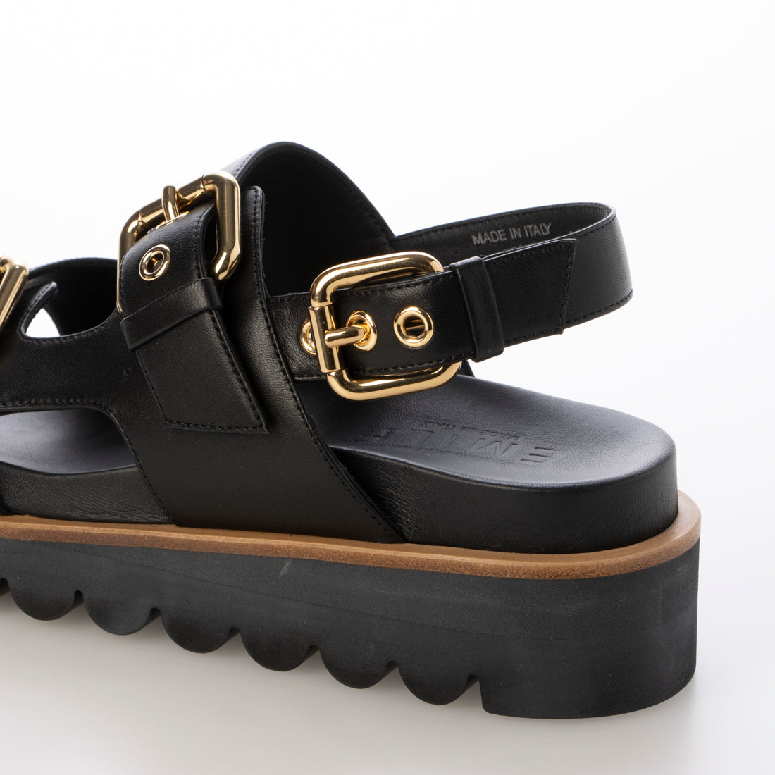 エミレ EMILE バックル厚底フットベッドサンダル （ブラック） ブラック