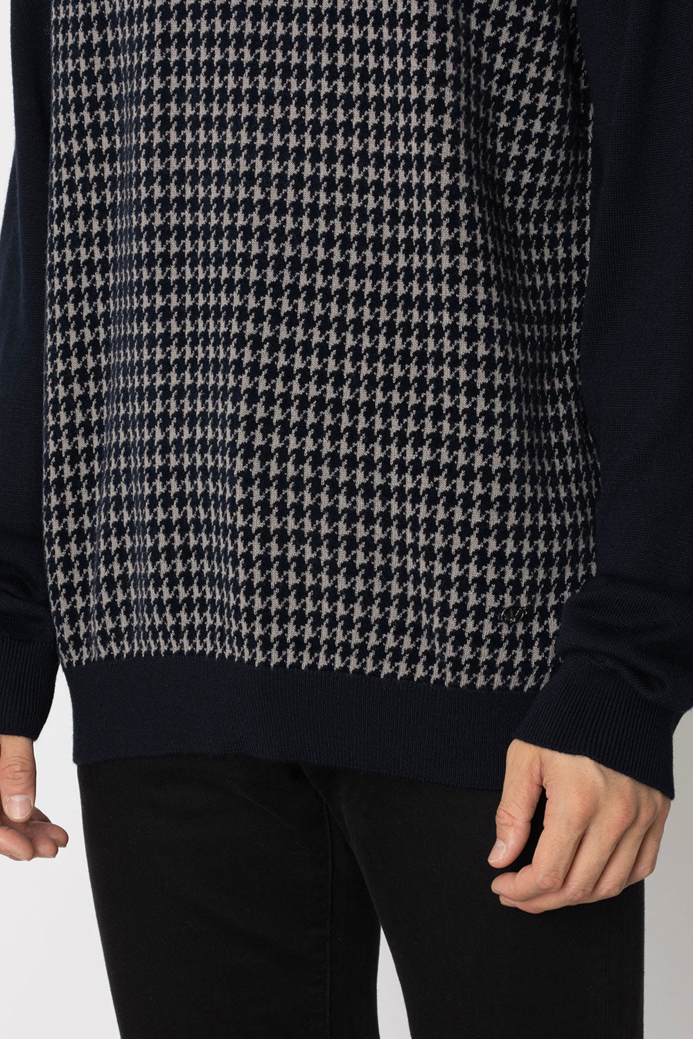 エンポリオ アルマーニ EMPORIO ARMANI EMPORIO ARMANI 千鳥柄 クルーネックセーター マルタミボンド（ブラック） ブラック