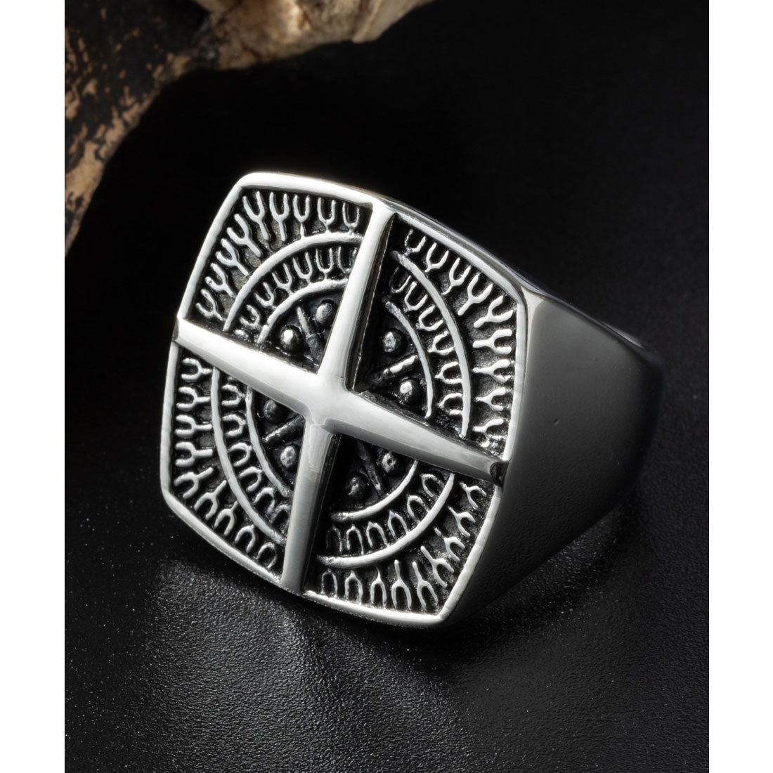 Emonique Men's Volume Hard Fashion Ring