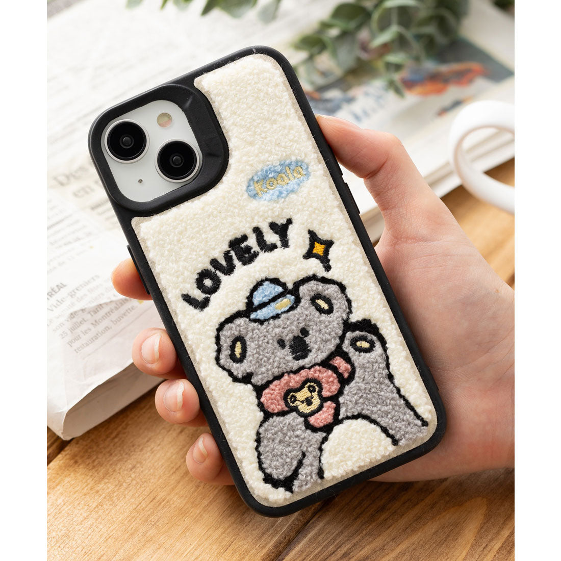 エモニーク emonique もこもこ ゆるキャラ iPhoneケース カバー （ホワイト） ホワイト