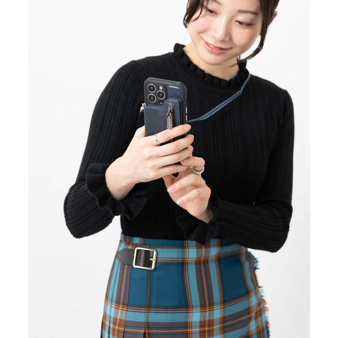 エモニーク emonique iPhoneケース カバー PUブライドルレザー カード収納付き （ブルー） ブルー