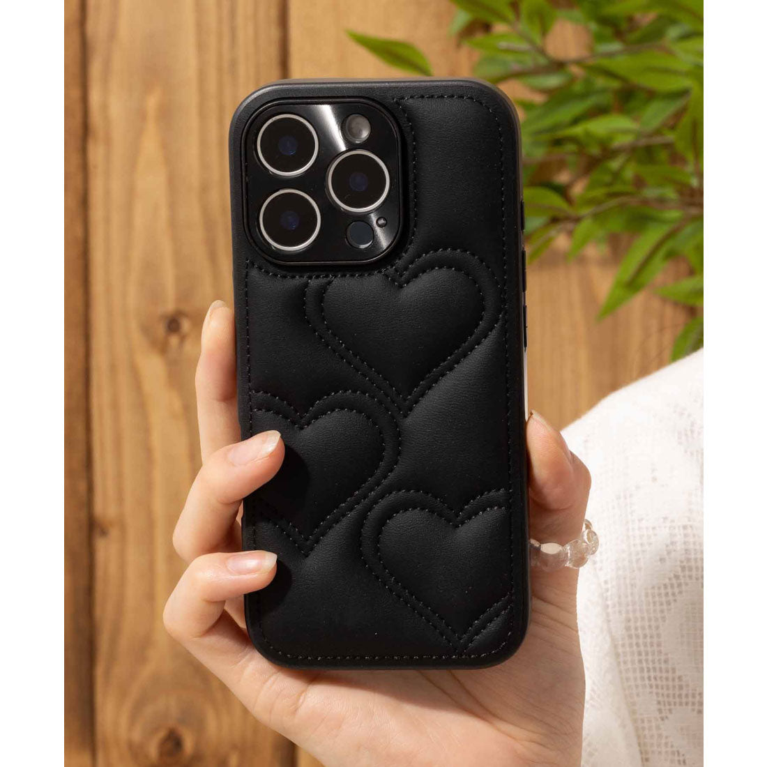 エモニーク emonique iPhoneケース カバー PUレザー ハートキルティング （ブラック） ブラック
