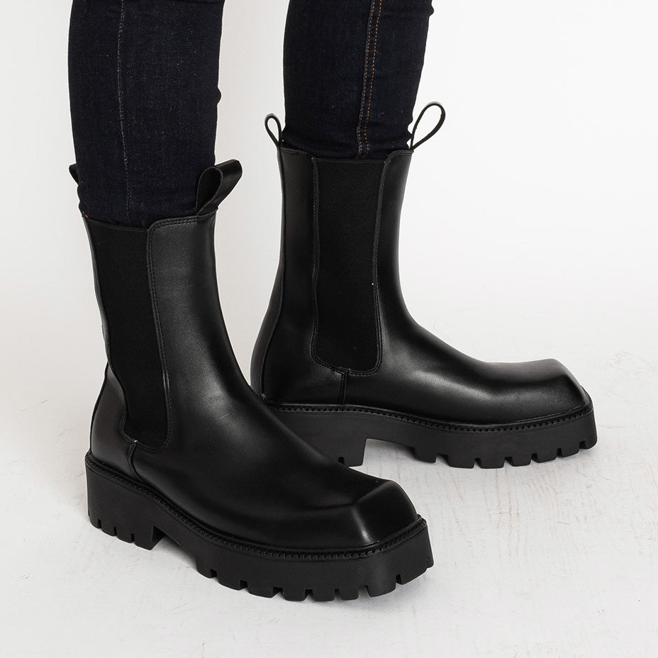 endevice tank sole square toe side gore chelsea boots