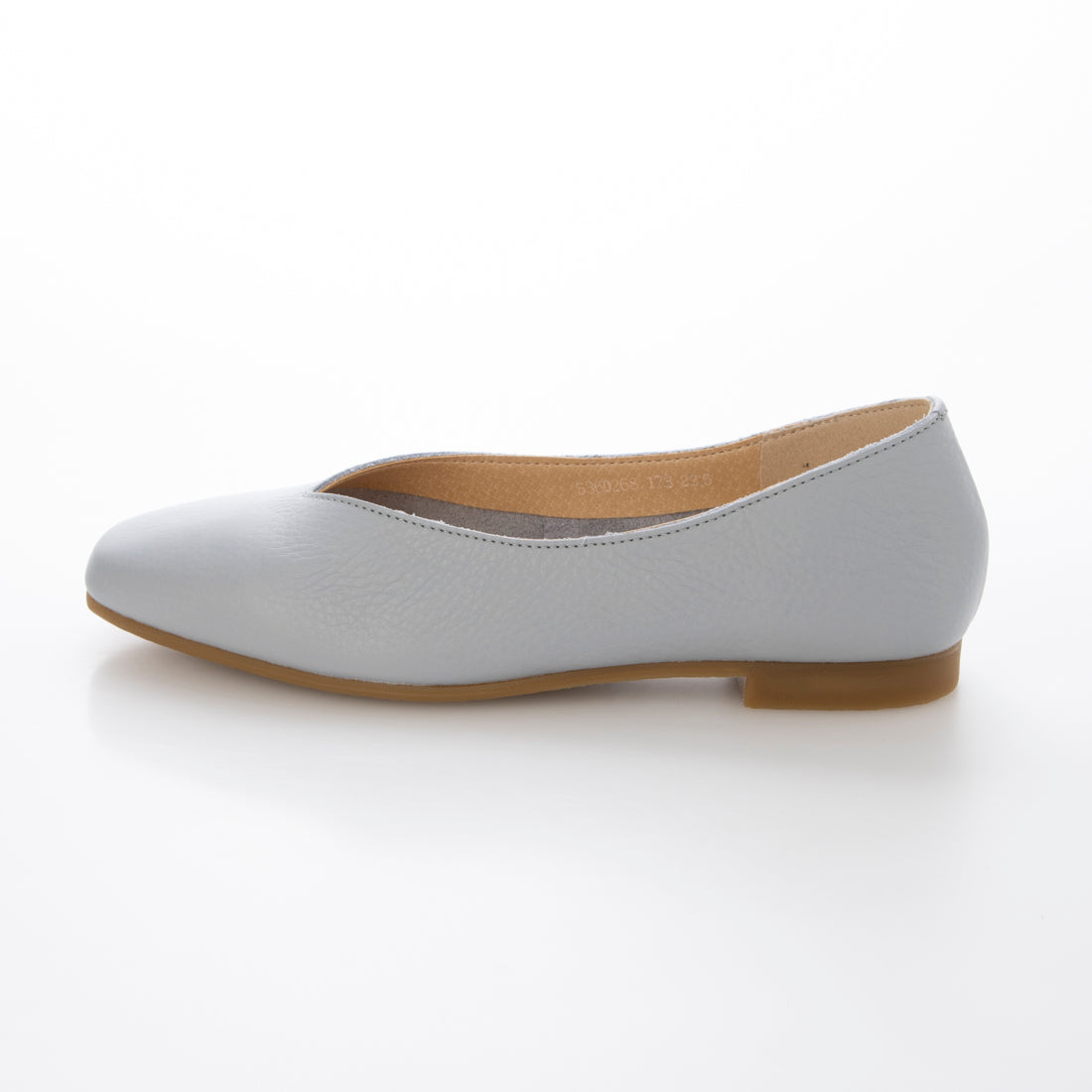 En Ashinaga Ojisan EN Ashinaga Ojisan New spring colors are here! V-cut flat shoes