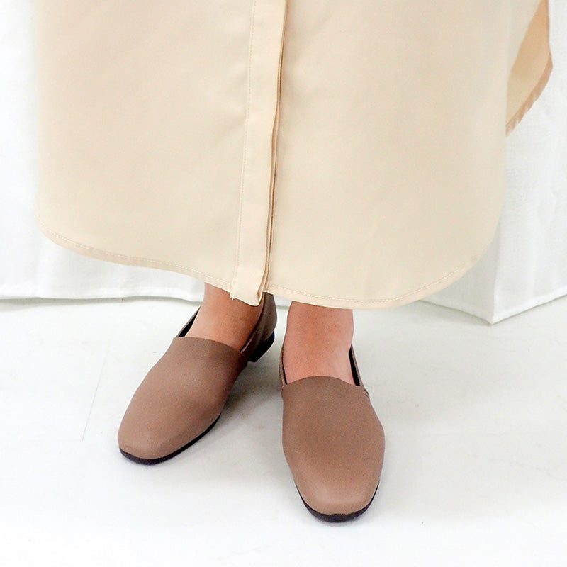 EN Ashinaga Ojisan EN Ashinaga Ojisan A new standard and very popular! [Waterproof] L-cut flat shoes